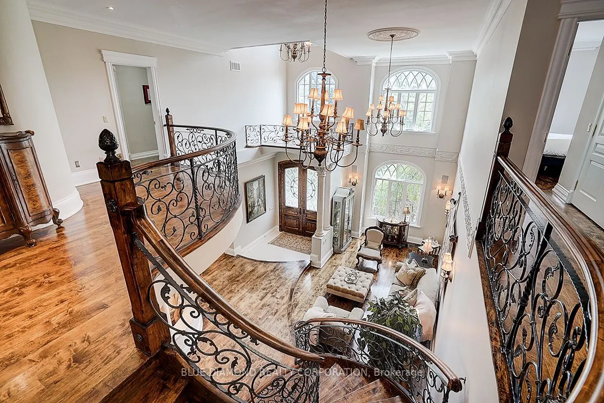 56 Weaver Court