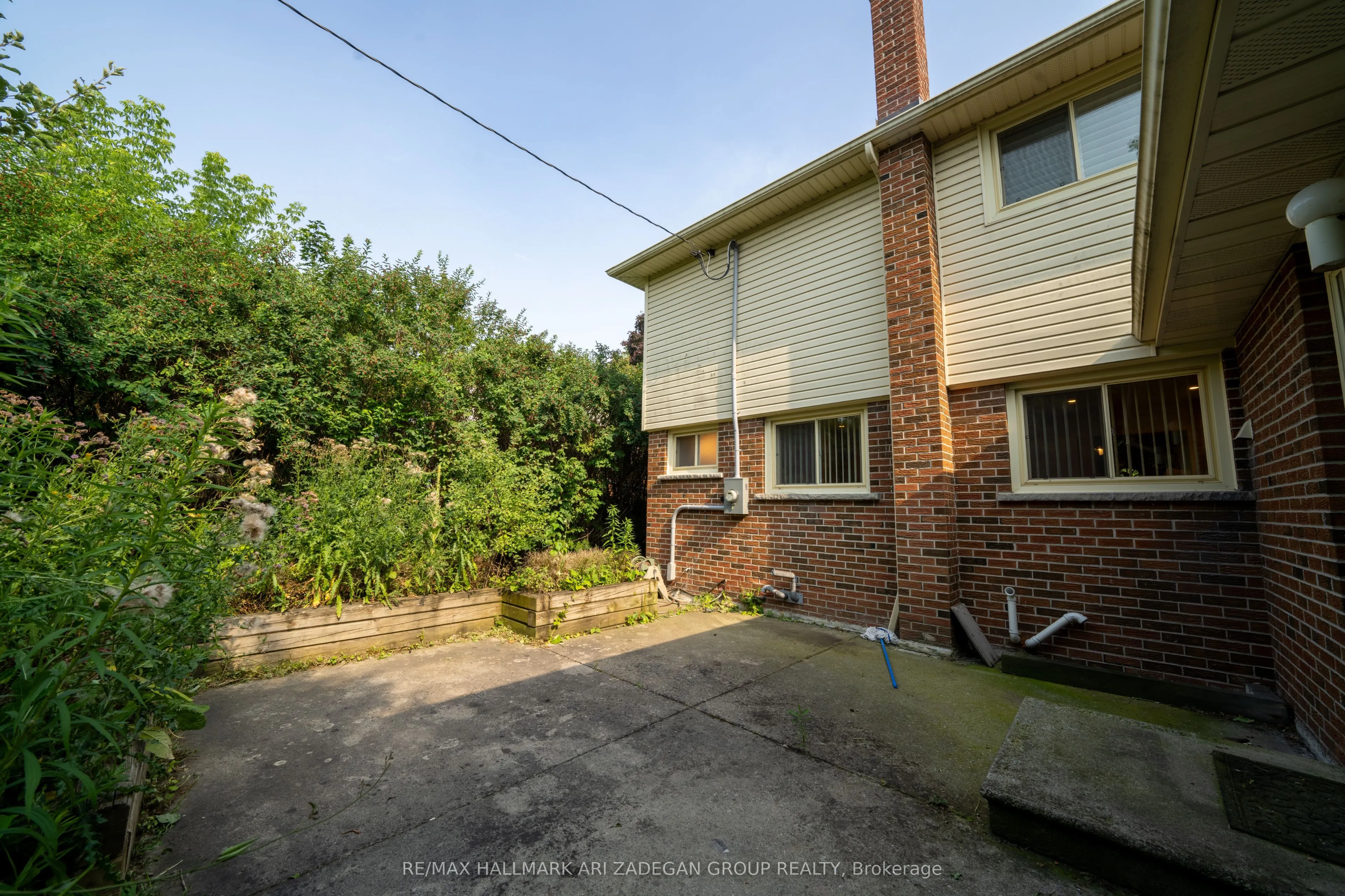 22 Silver Aspen Drive