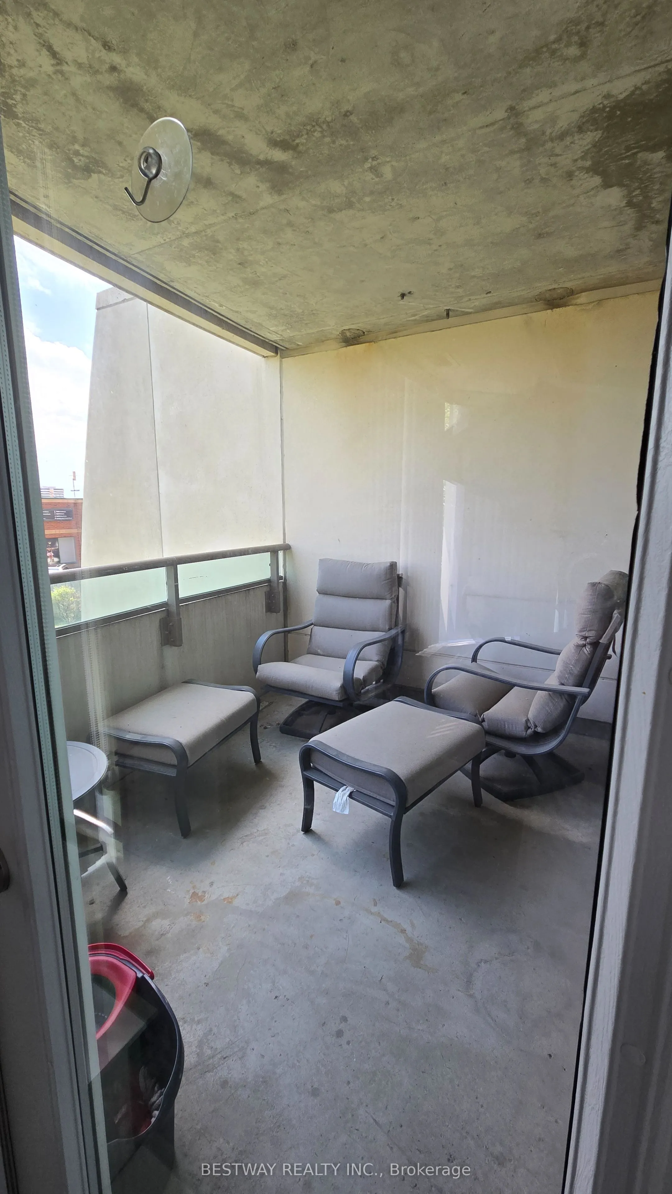 75 Norman Bethune Avenue, #208