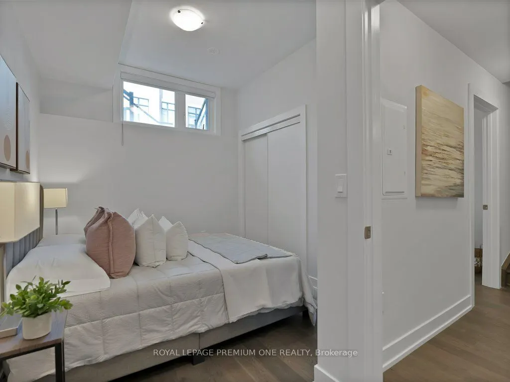 9560 Islington Avenue, #125