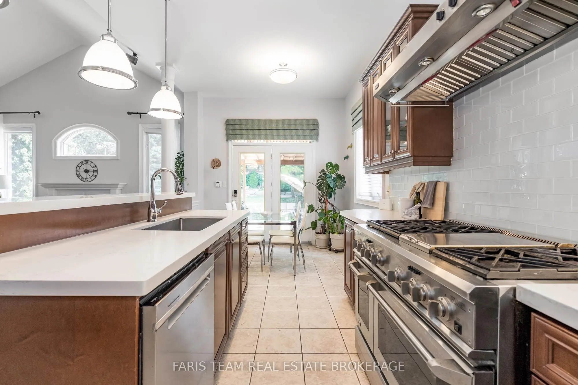 1023 Nellie Little Crescent