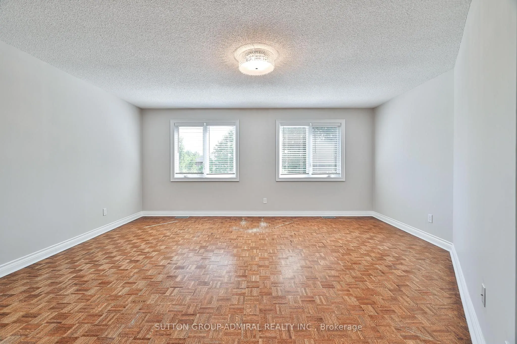 27 Green Acres Road
