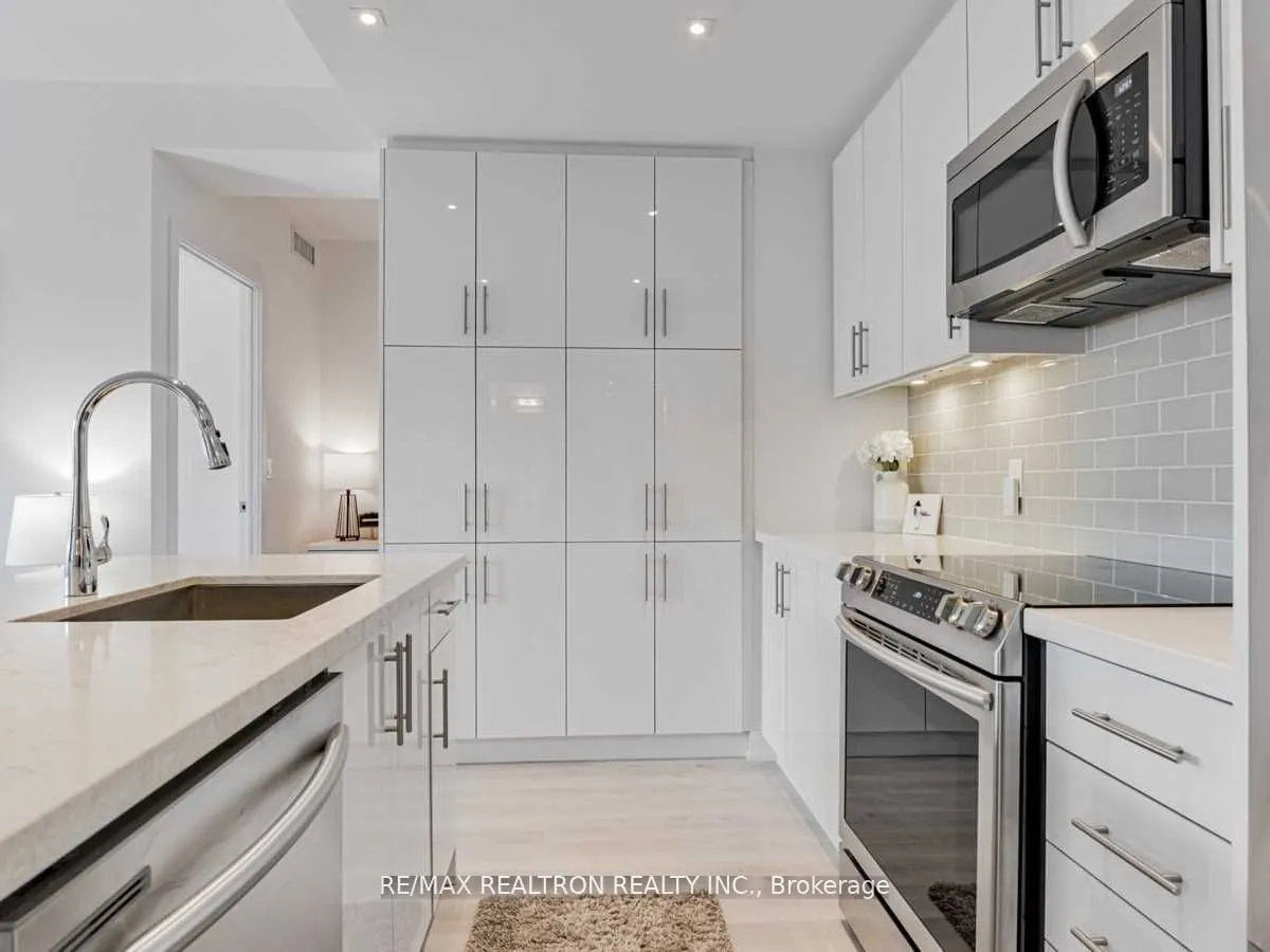 375 Sea Ray Avenue, #322