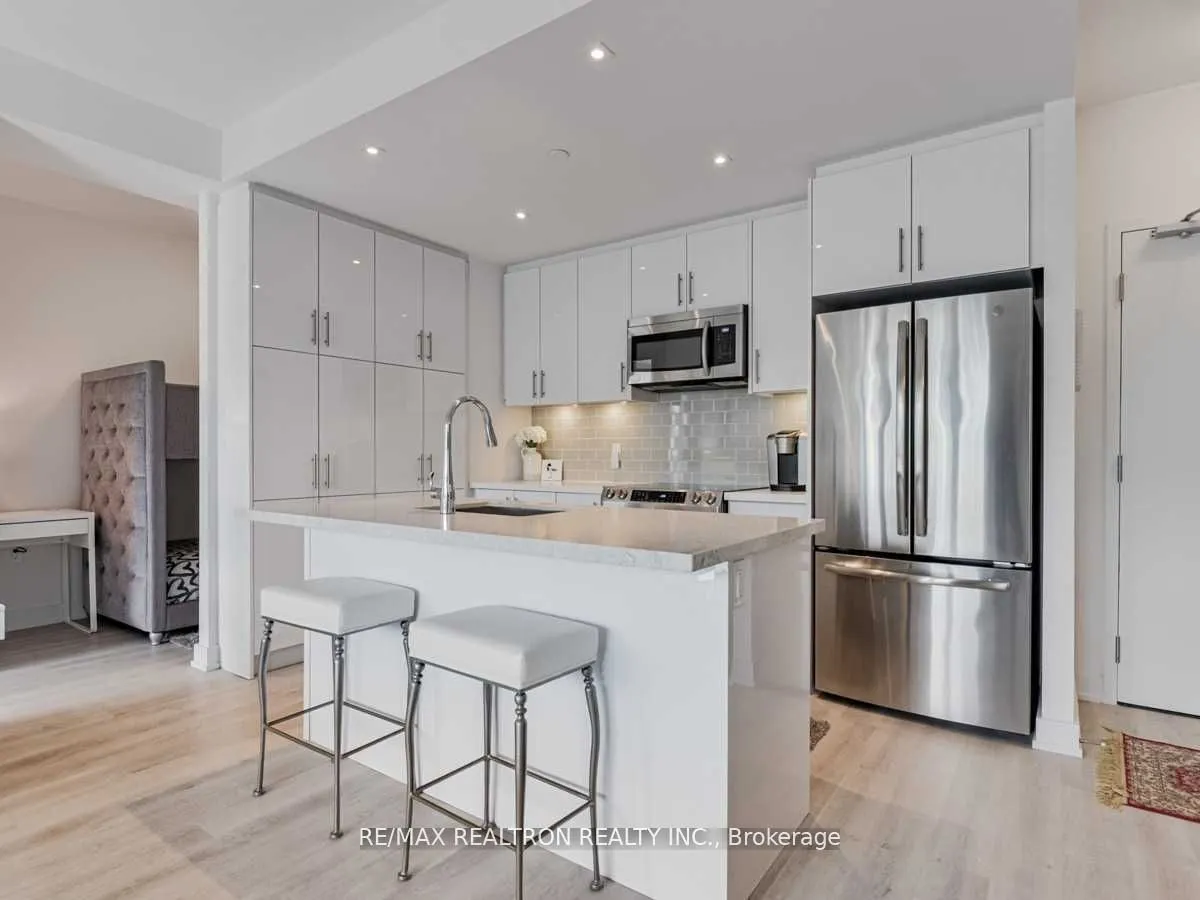 375 Sea Ray Avenue, #322