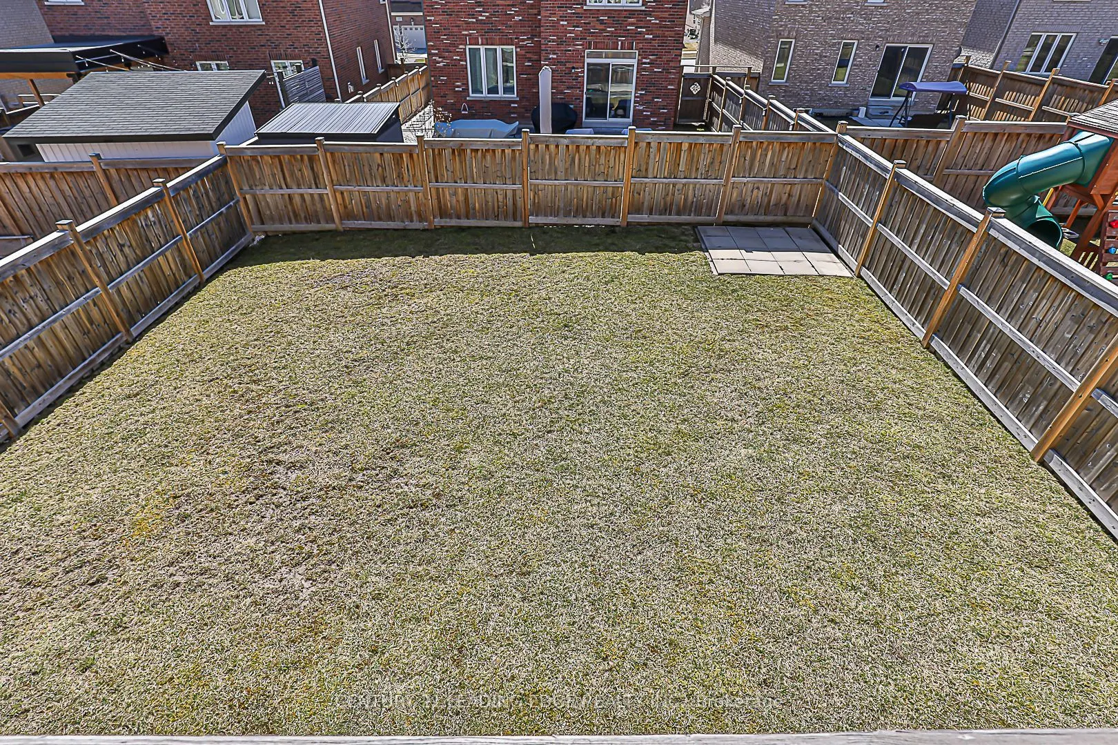 69 HOPKINS Crescent