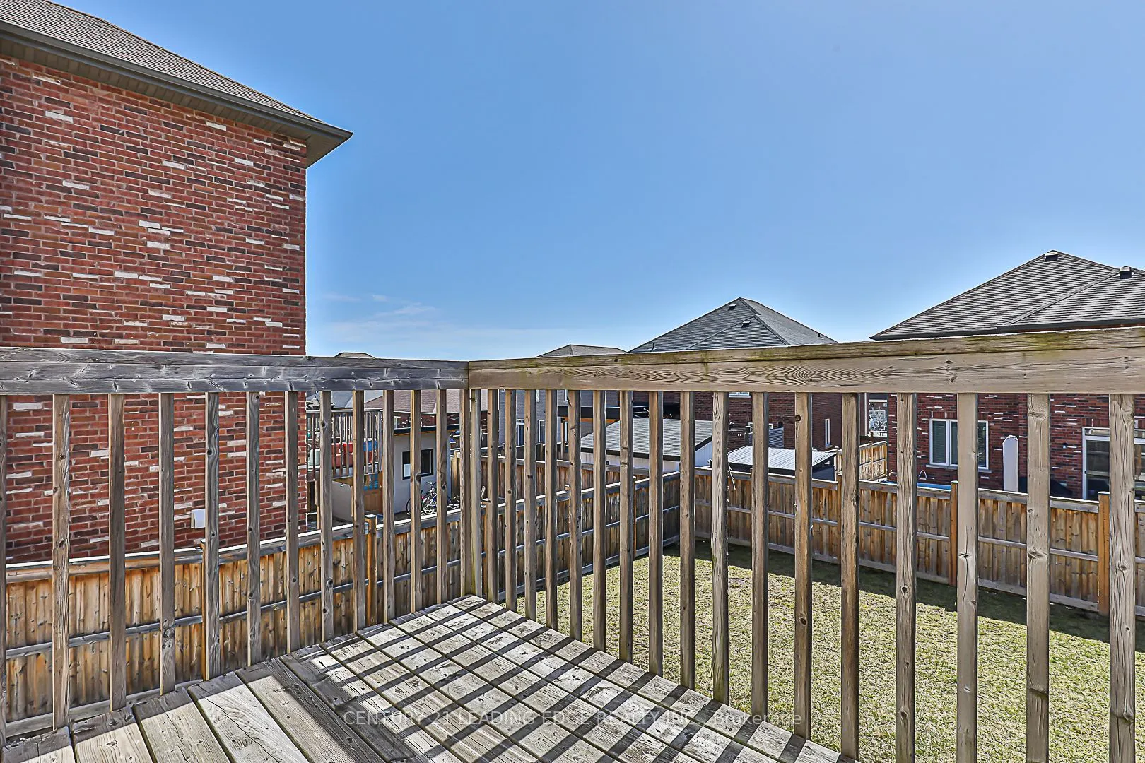 69 HOPKINS Crescent