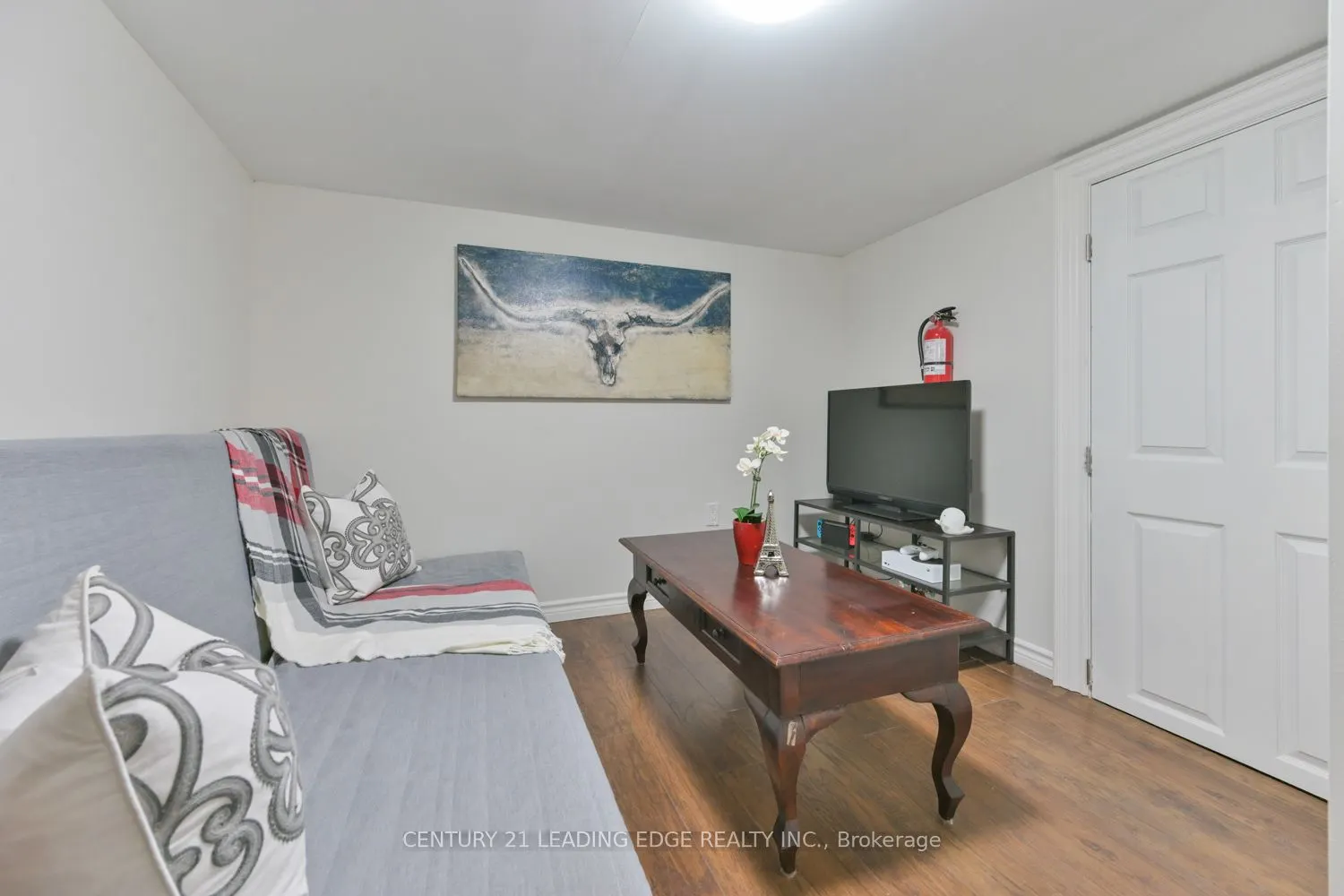 5845 Aurora Road