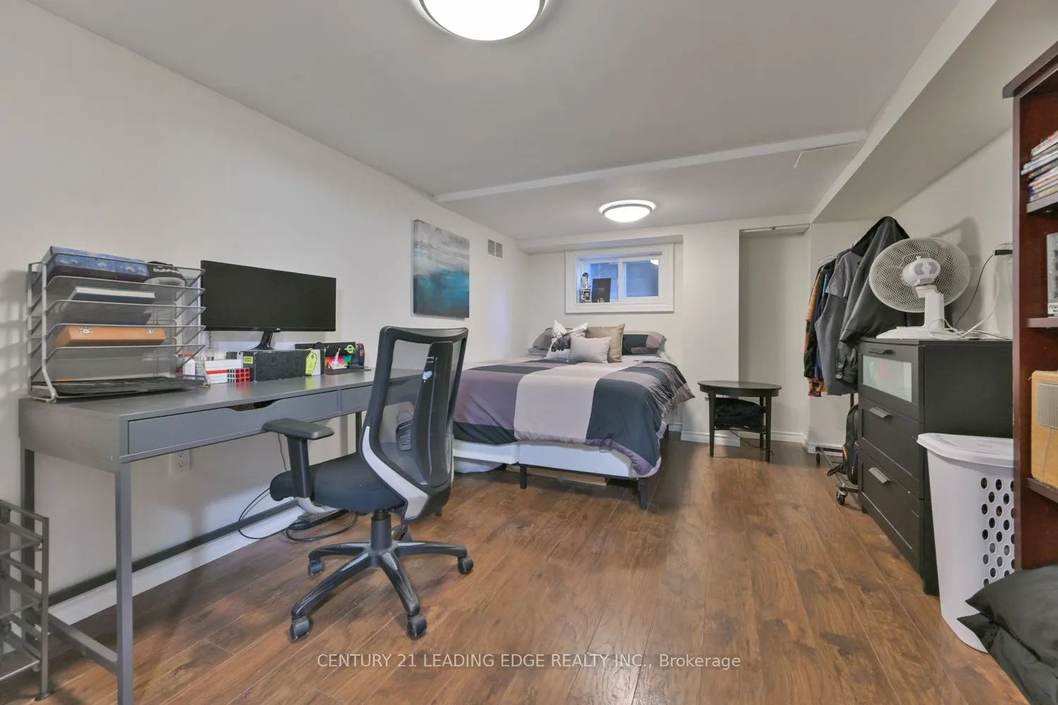 5845 Aurora Road