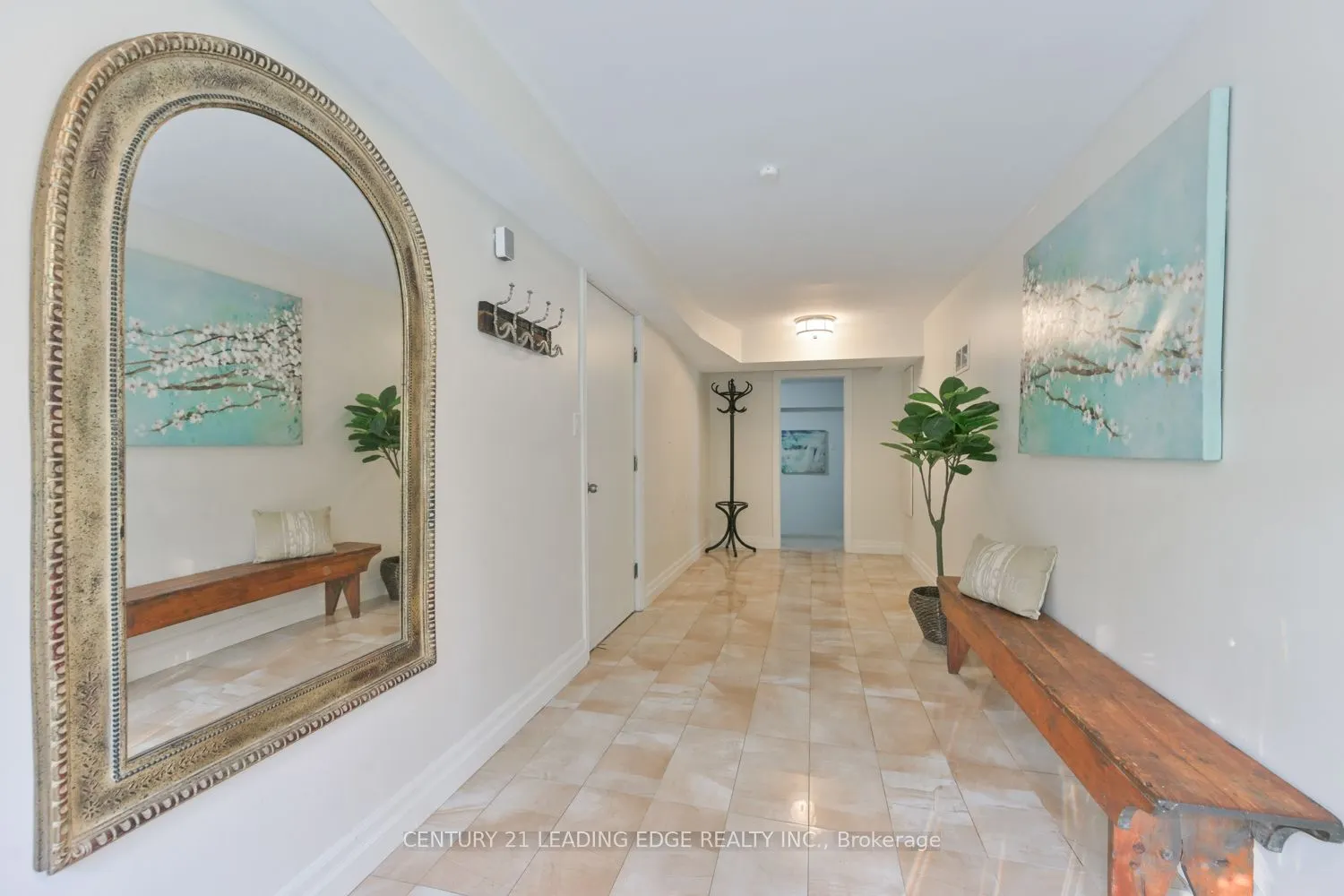 5845 Aurora Road