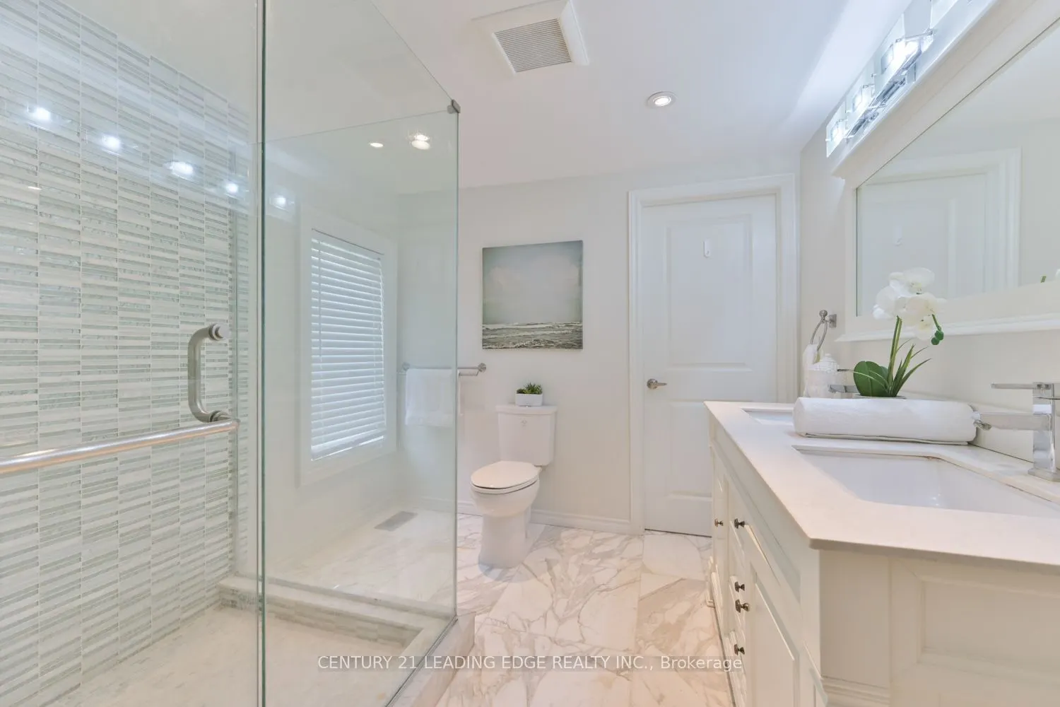 5845 Aurora Road
