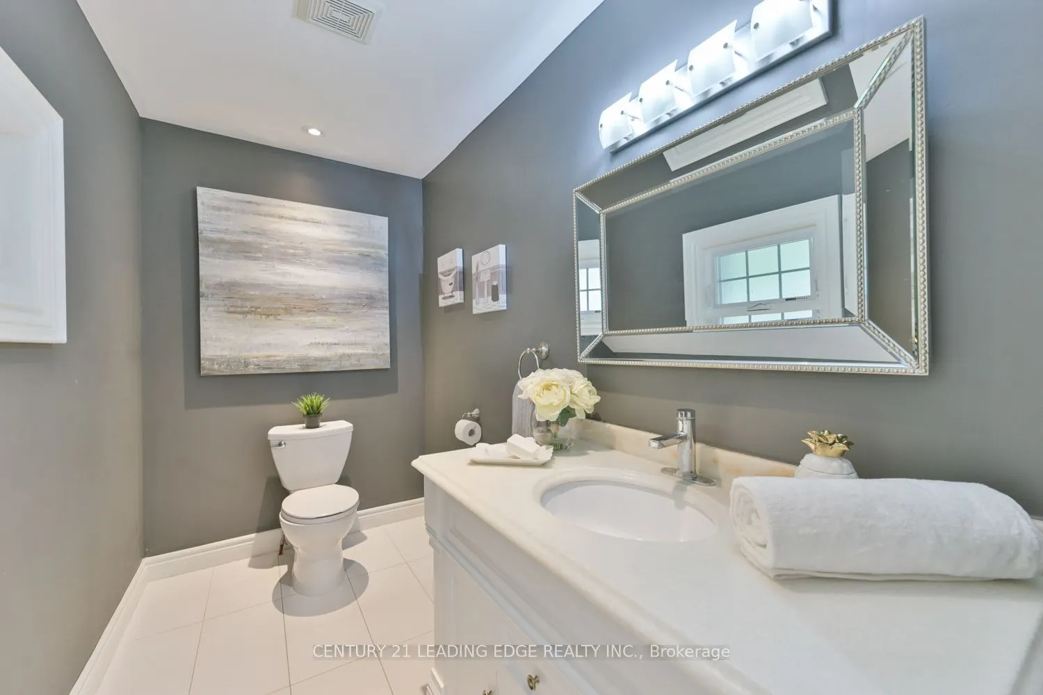 5845 Aurora Road