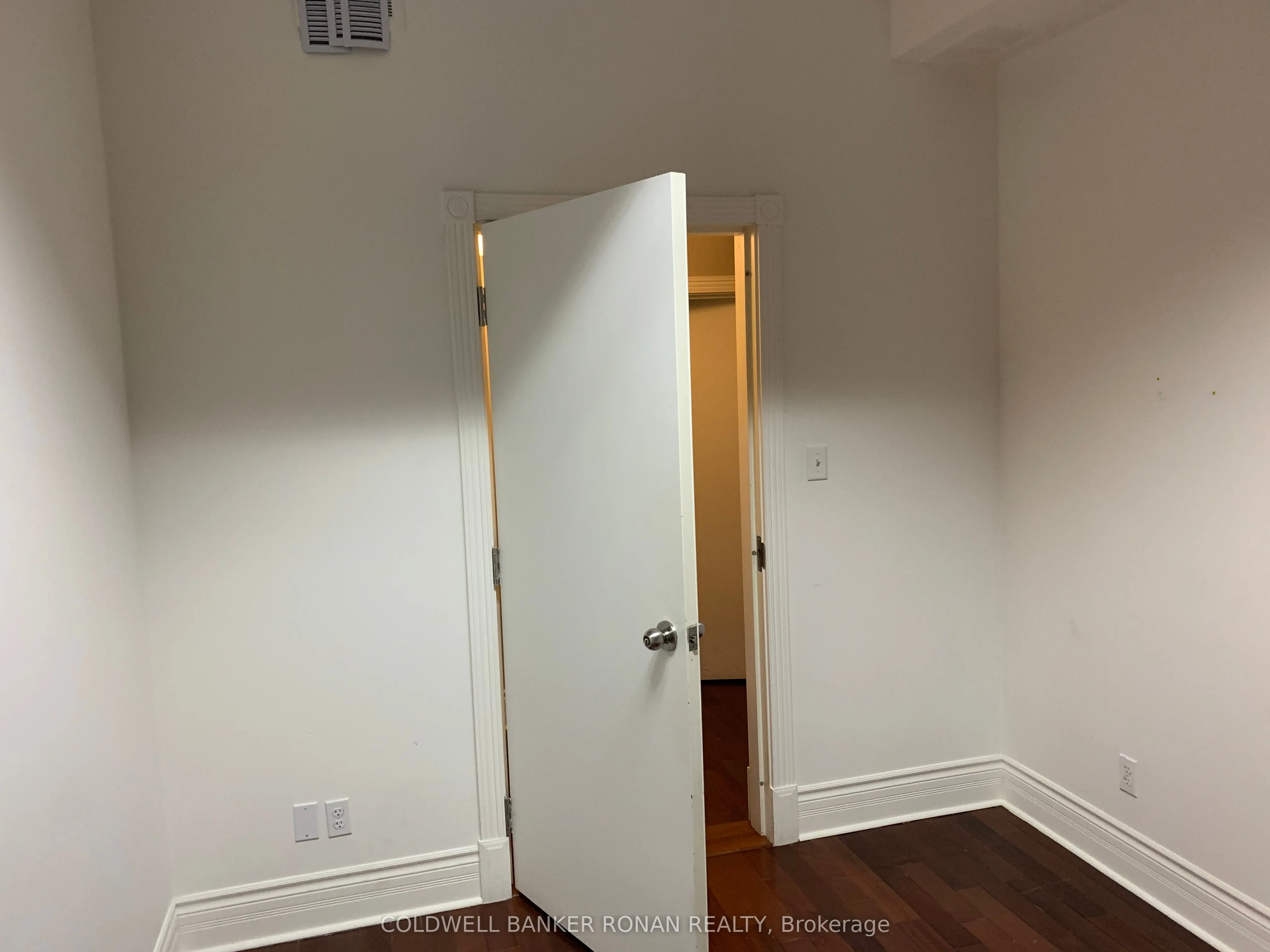 36 Victoria Street W, #205