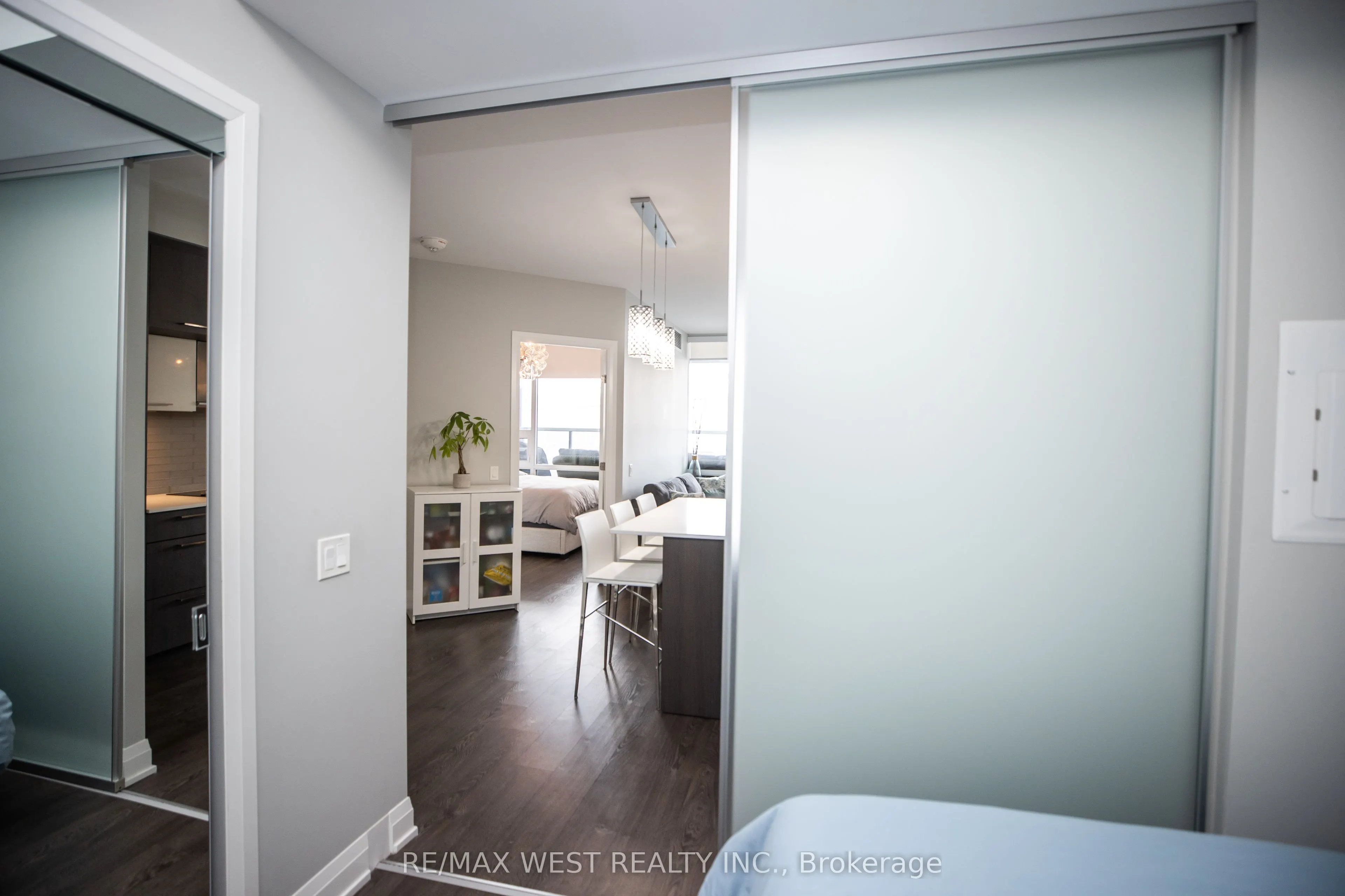 4800 Hwy 7 Road, #222