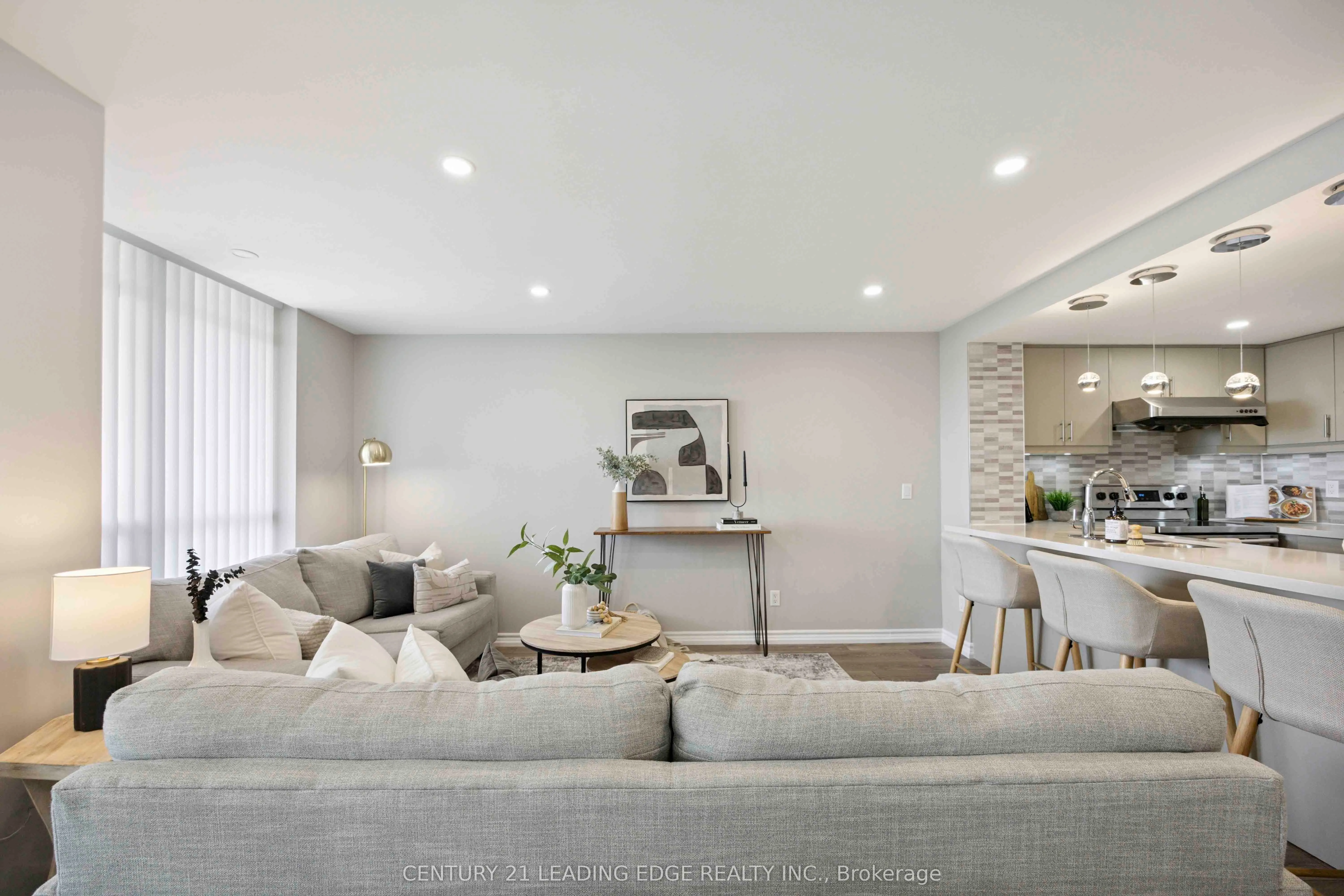 130 Pond Drive, #807