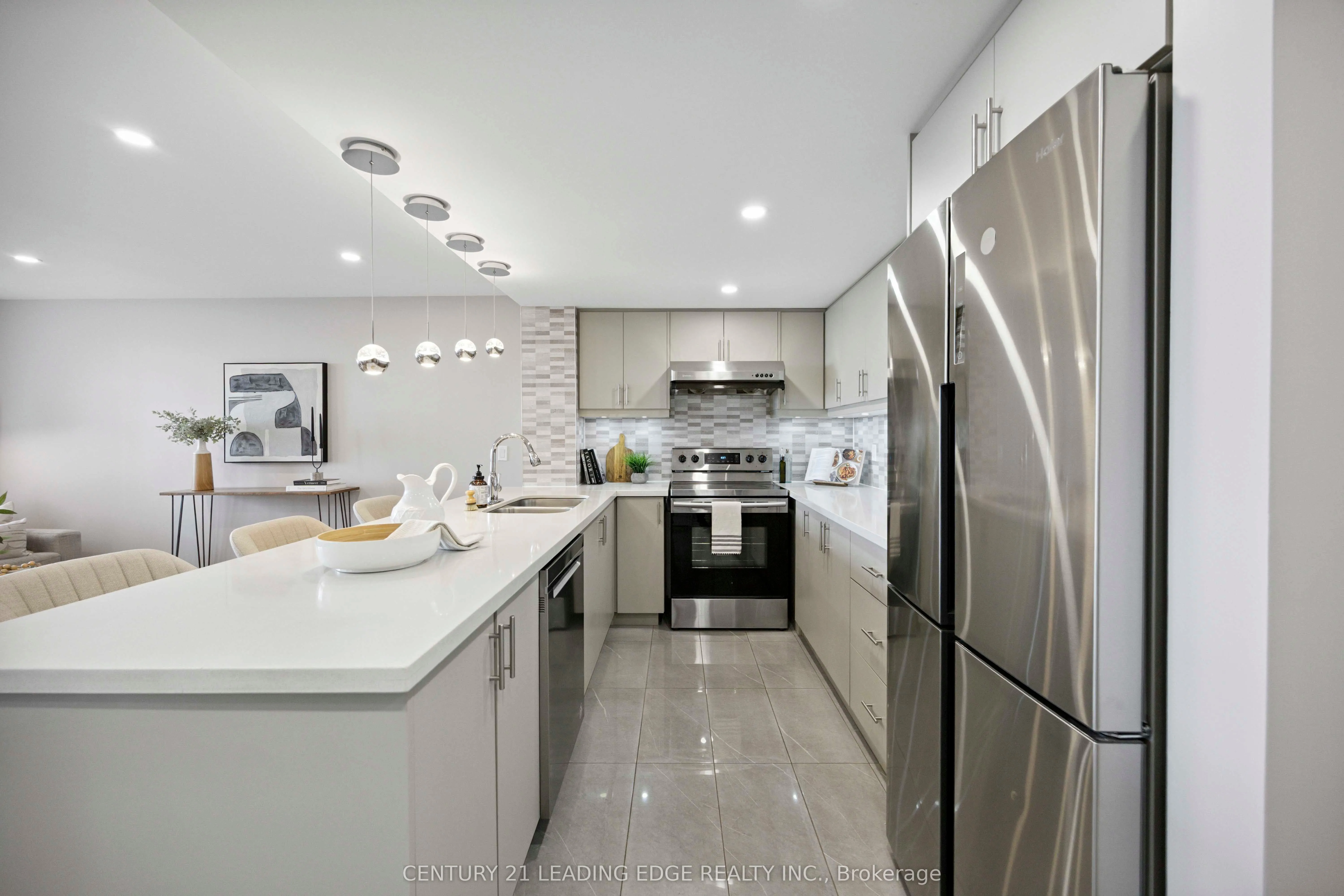 130 Pond Drive, #807