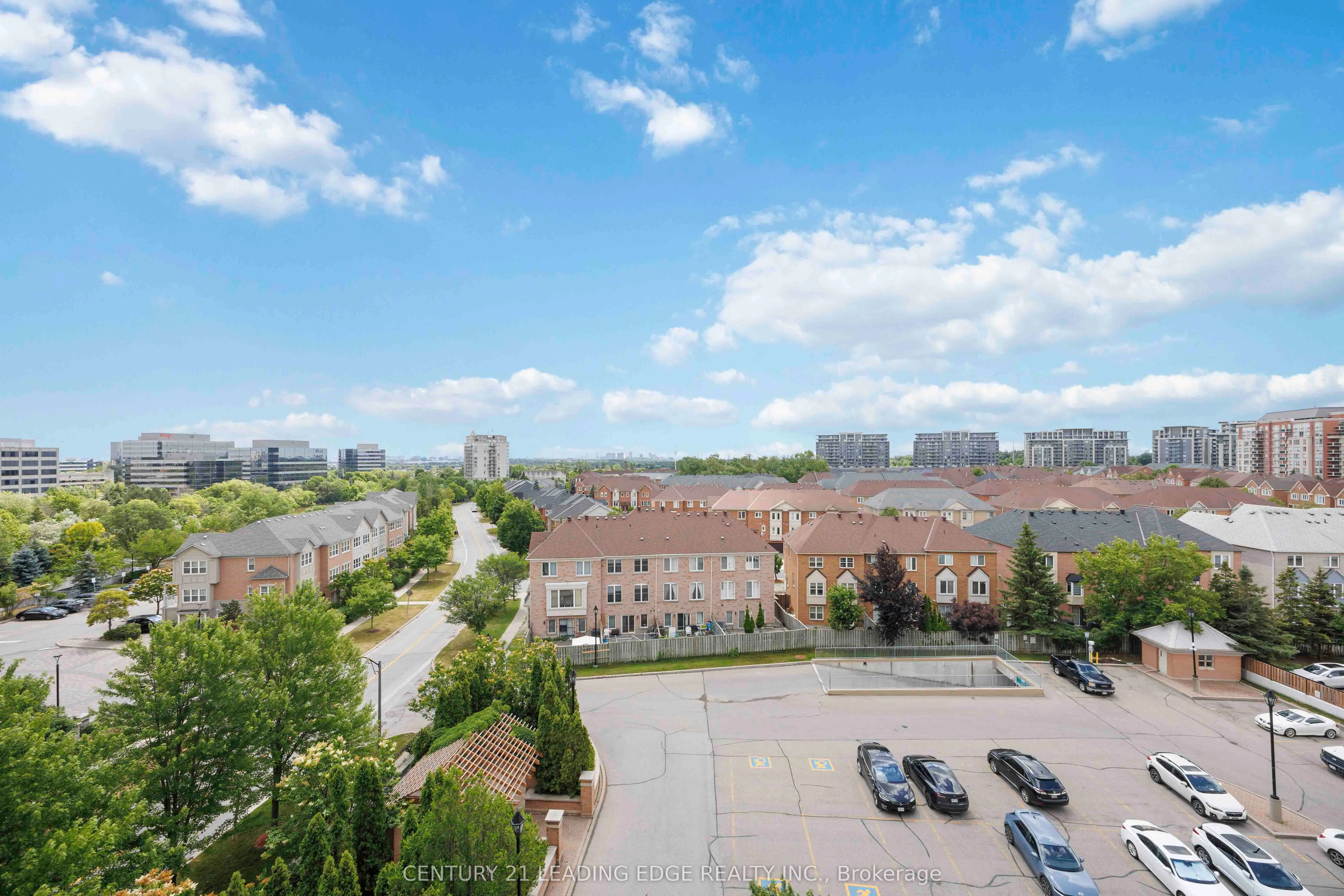 130 Pond Drive, #807