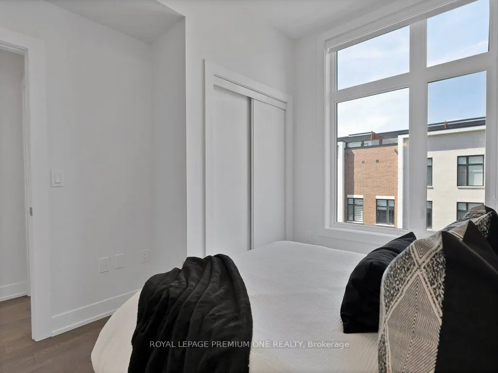 9560 Islington Avenue, #225
