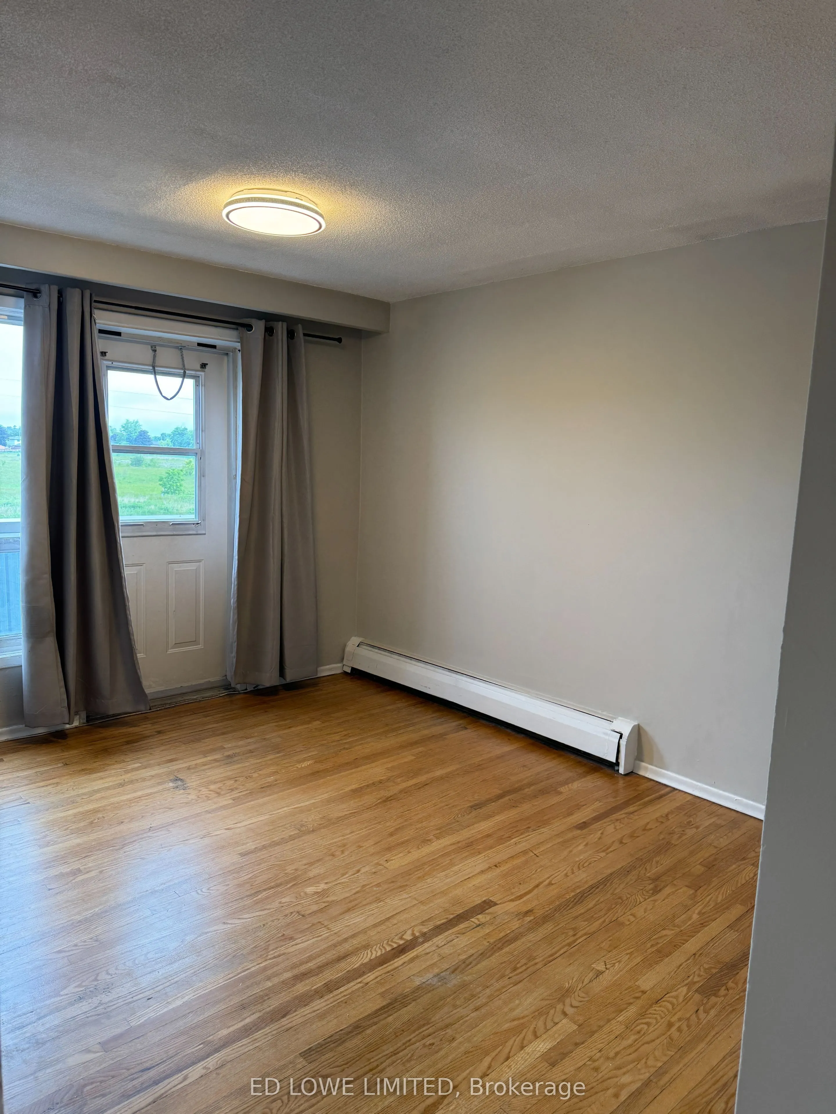 300 Holland Street W, #5