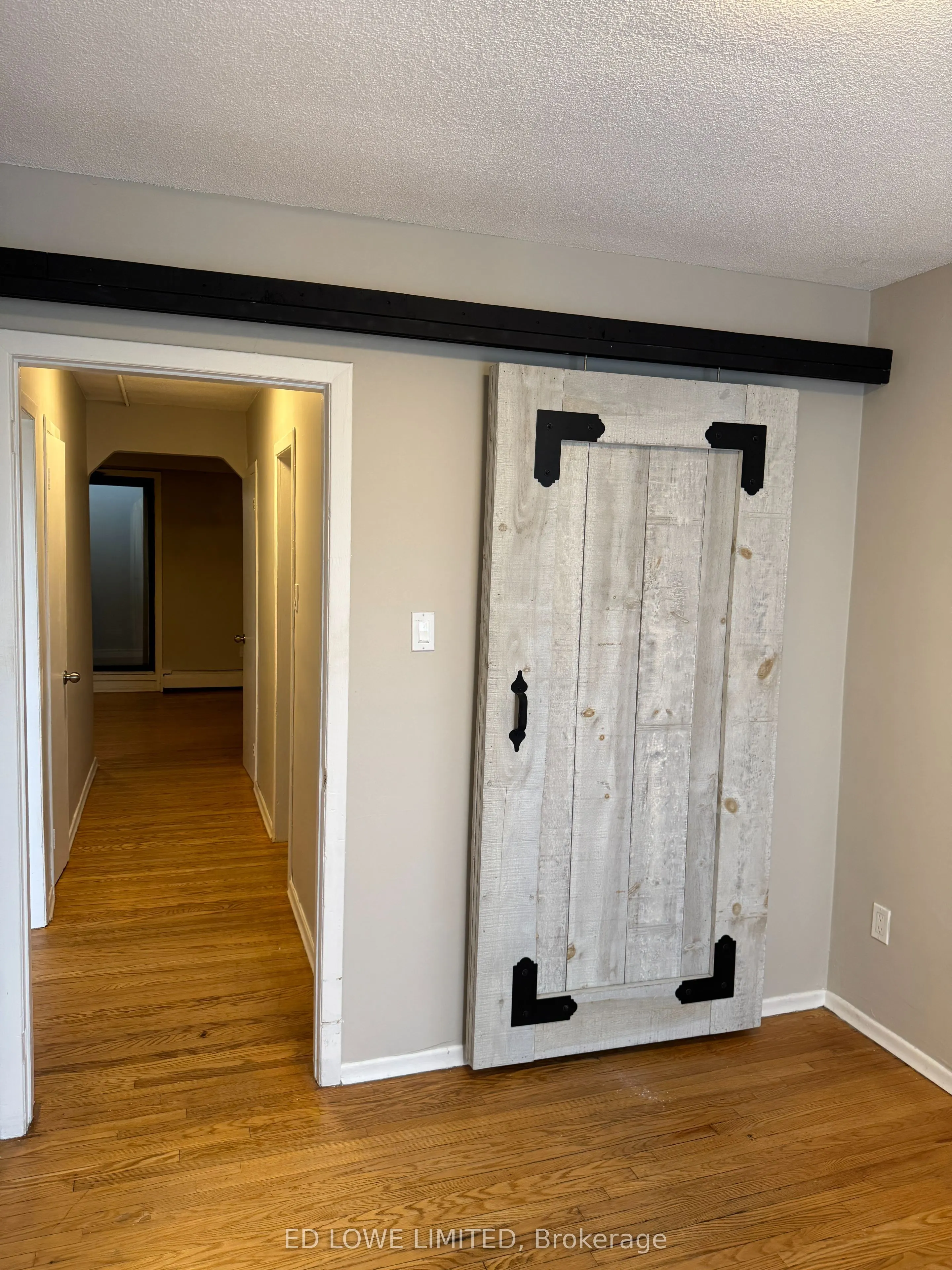 300 Holland Street W, #5