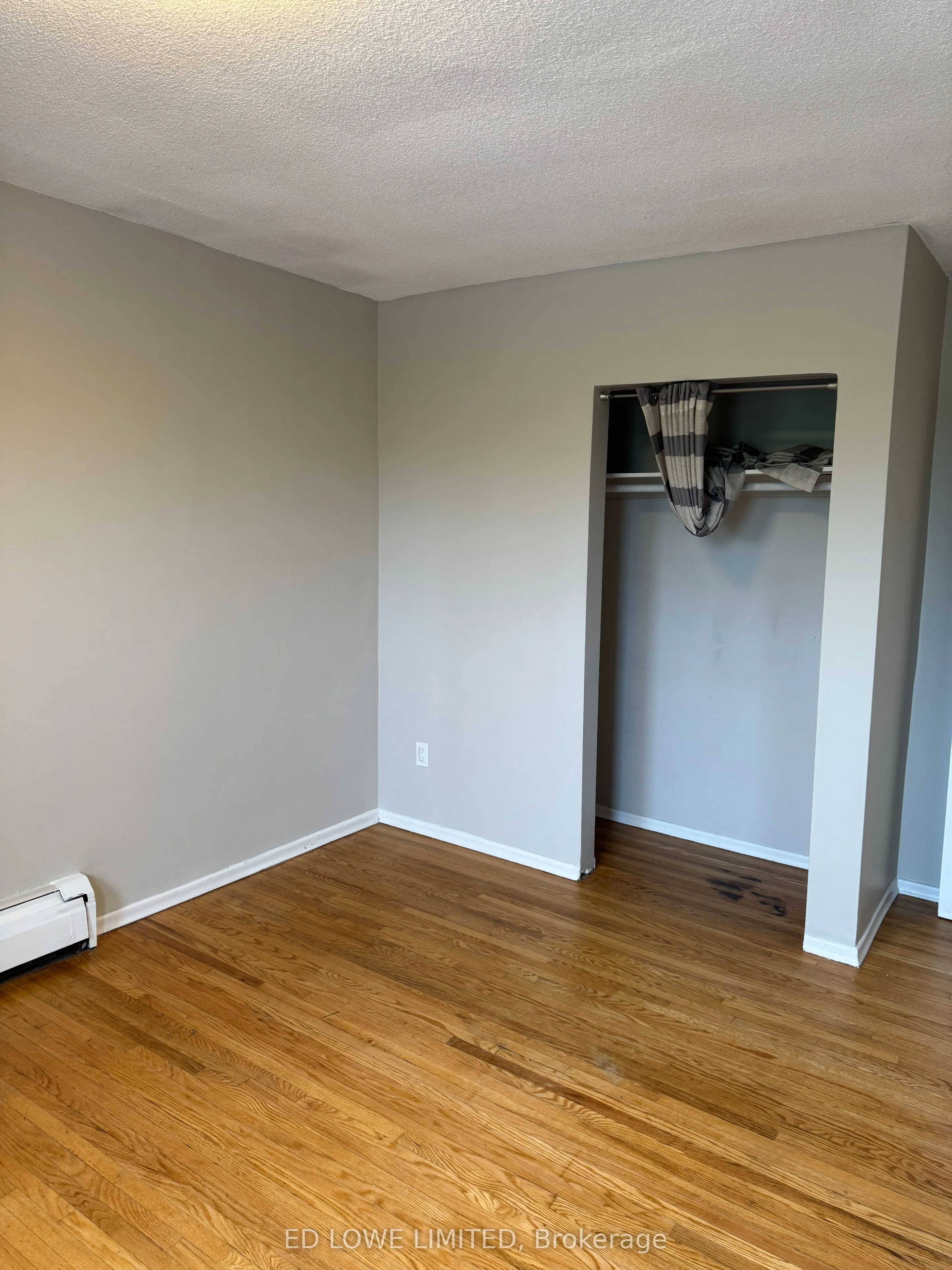 300 Holland Street W, #5