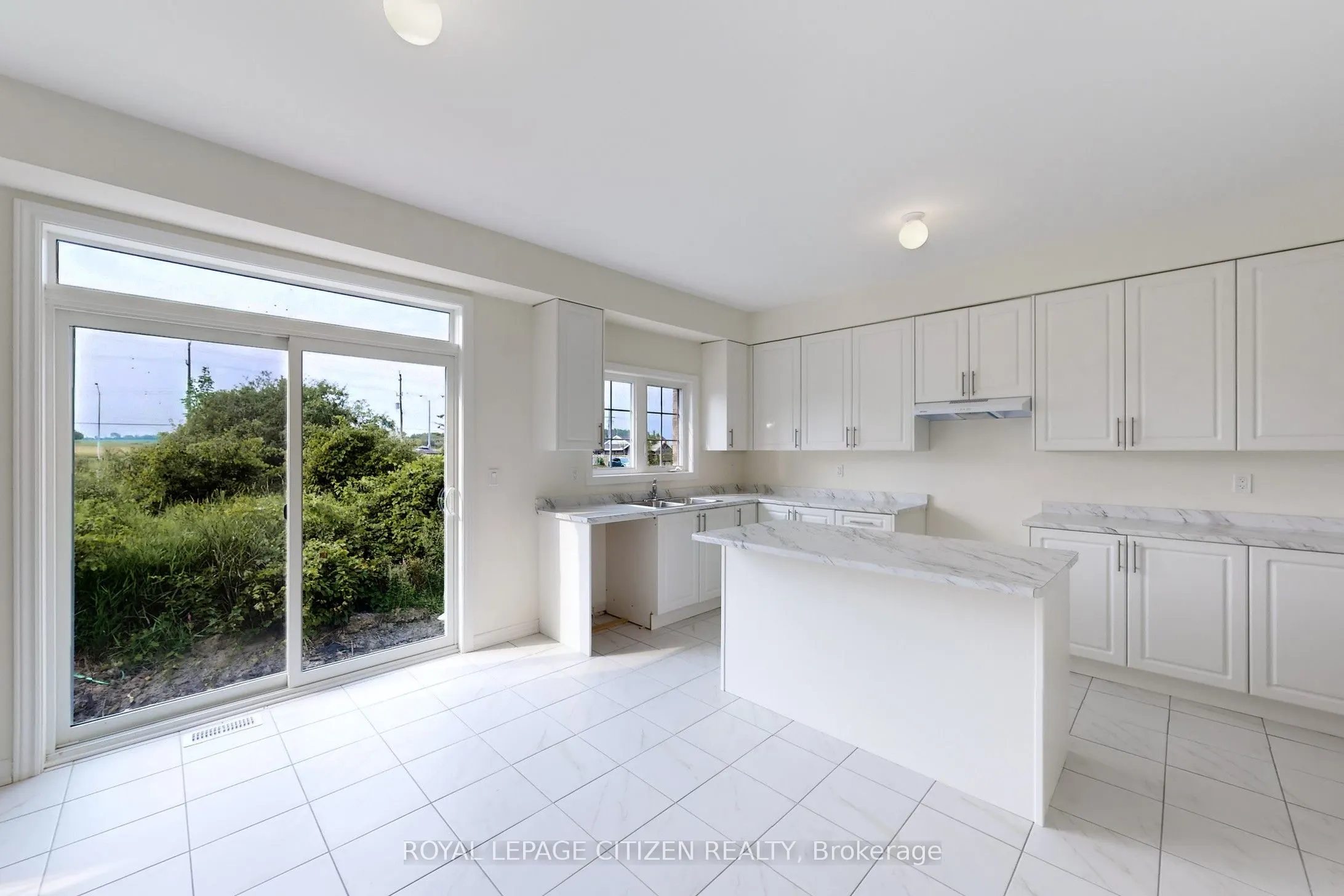 123 Cliff Thompson Crescent