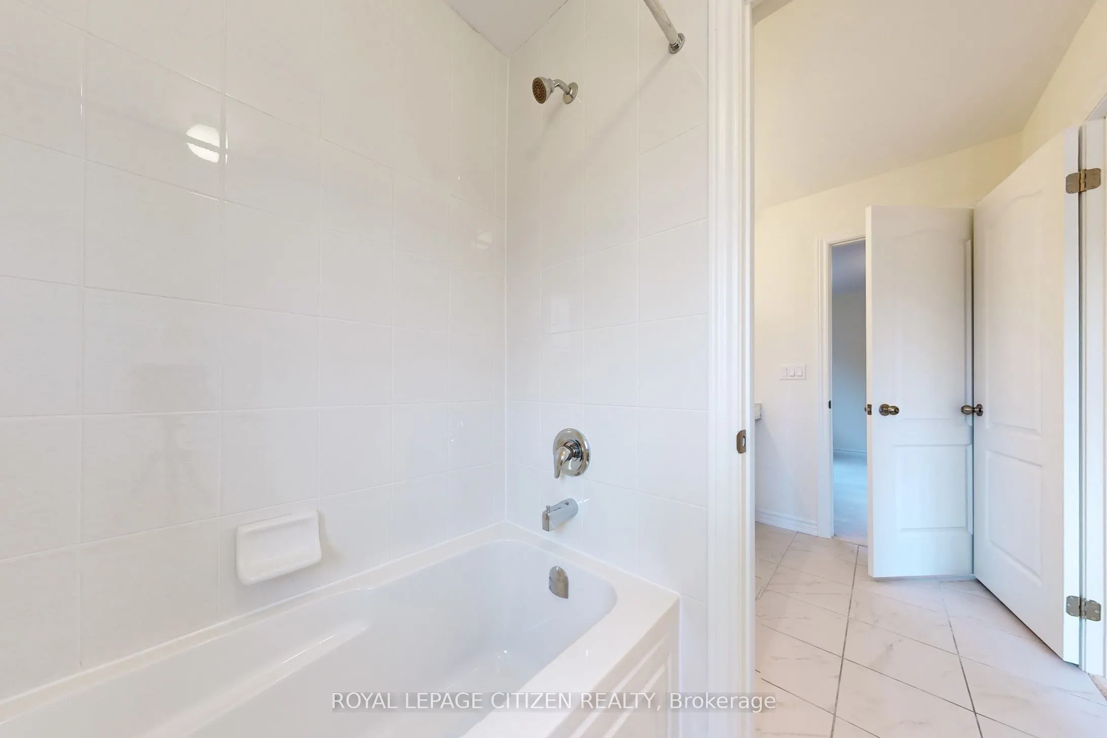 123 Cliff Thompson Crescent