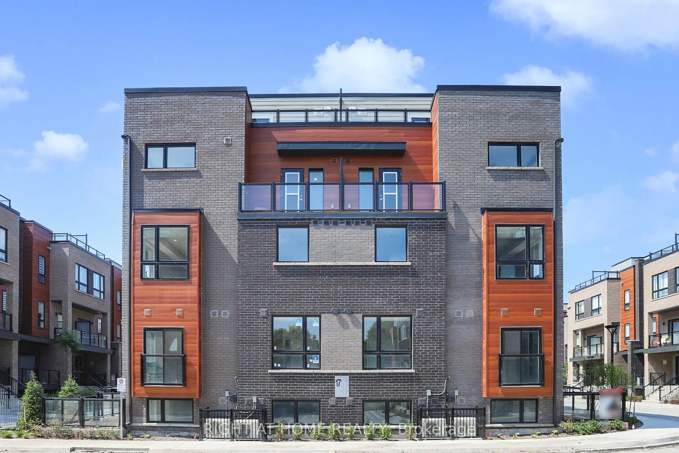 17 Lytham Green Circle, #22