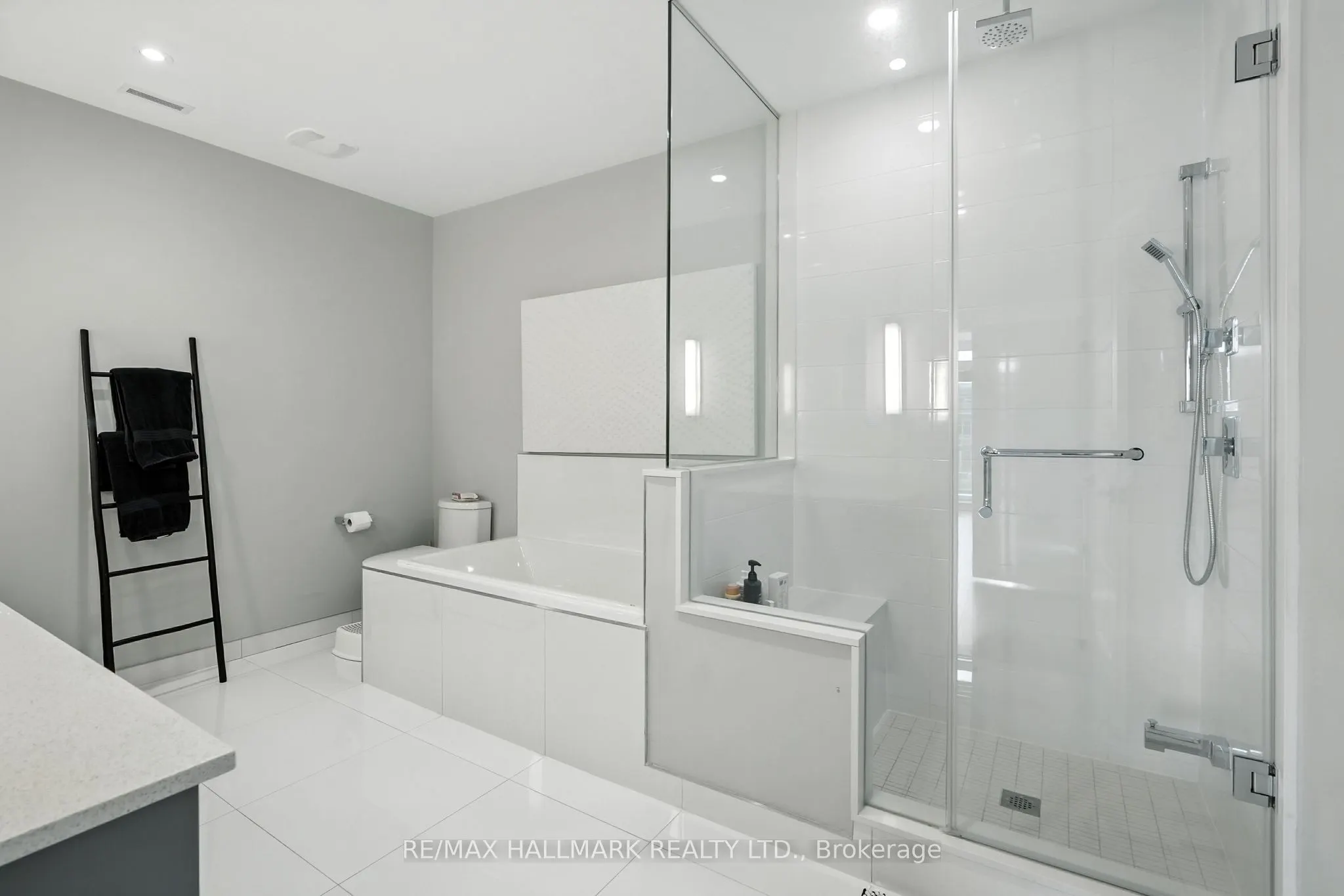 3658 Ferretti Court E