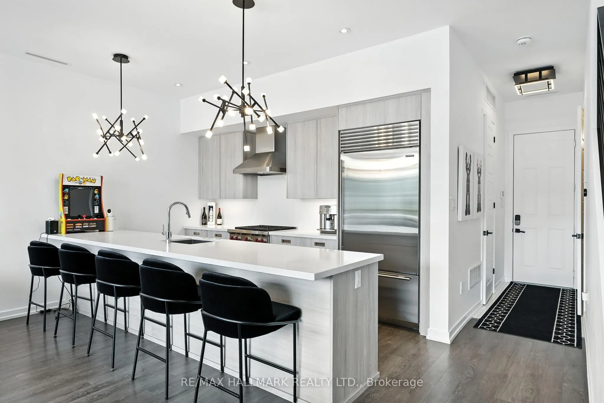 3658 Ferretti Court E