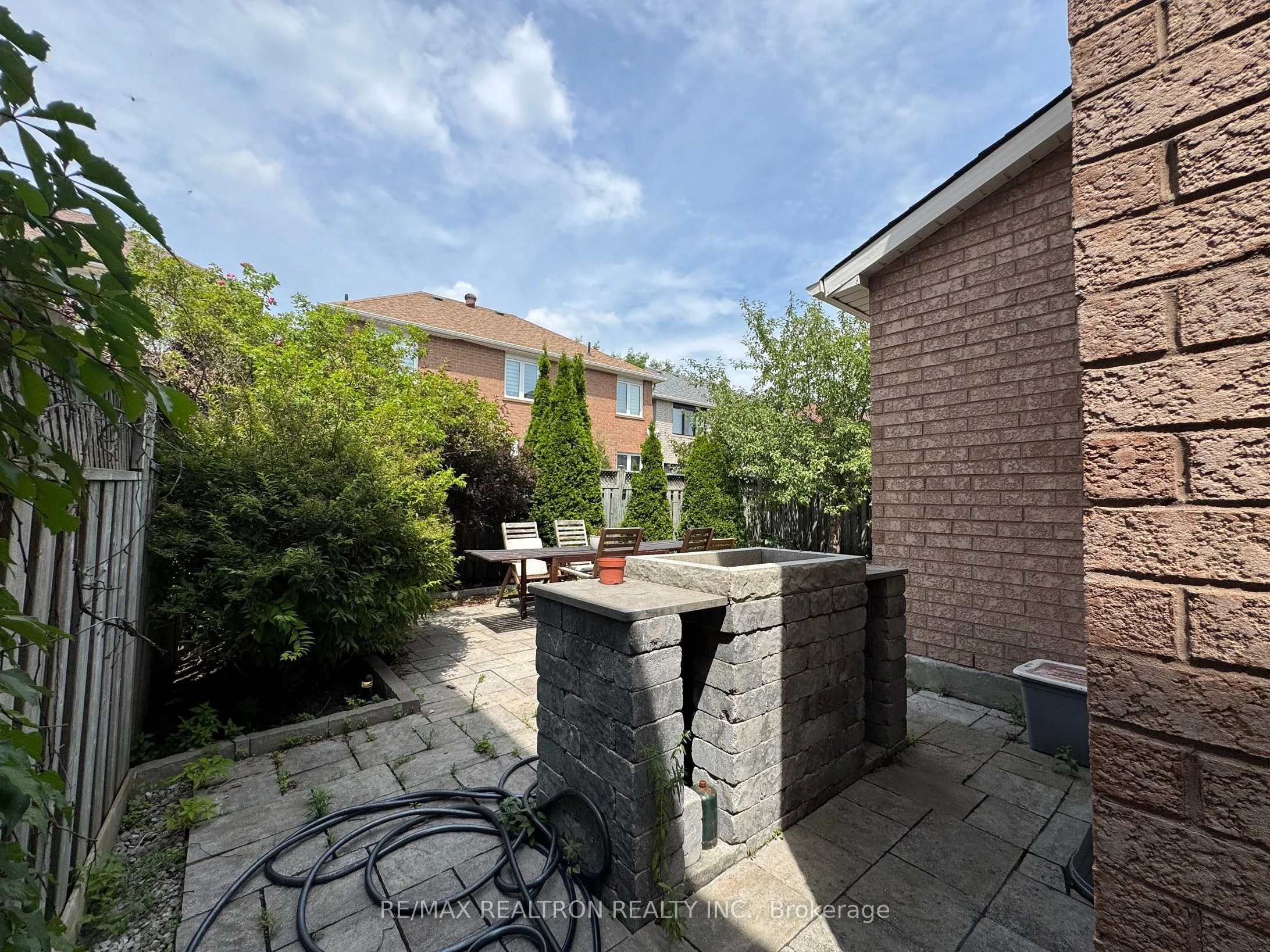 24 Monte Cristi Street