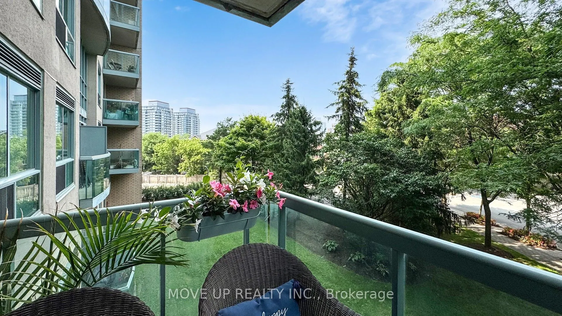 3 Ellesmere Street, #225