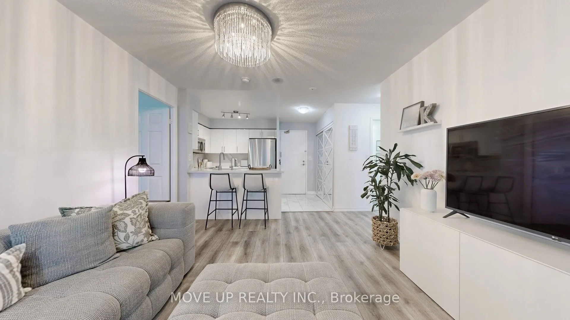 3 Ellesmere Street, #225