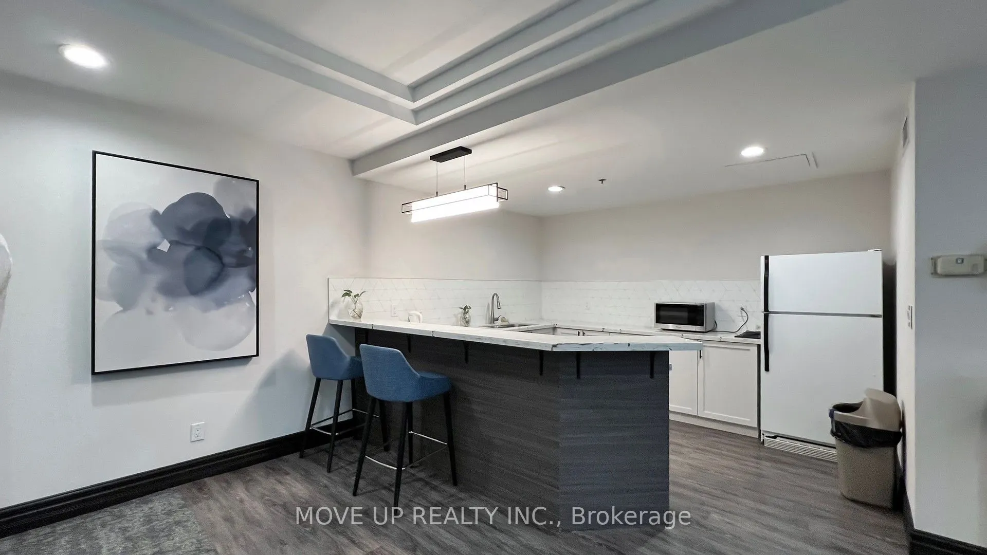 3 Ellesmere Street, #225
