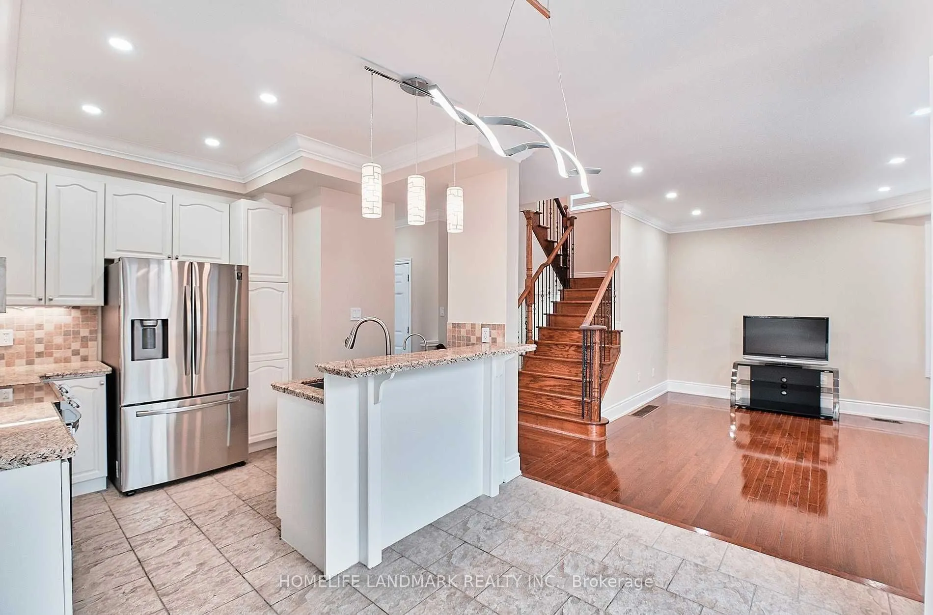 111 Thomas Legge Crescent
