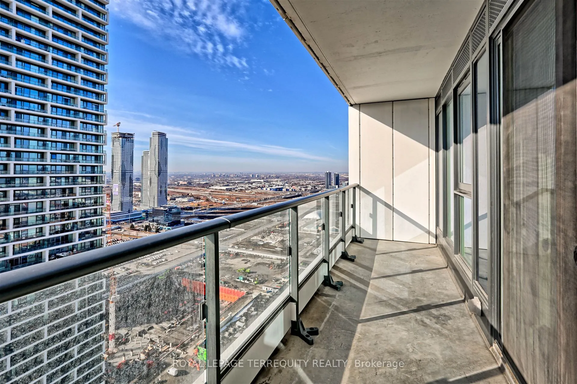 898 Portage Parkway, #3707