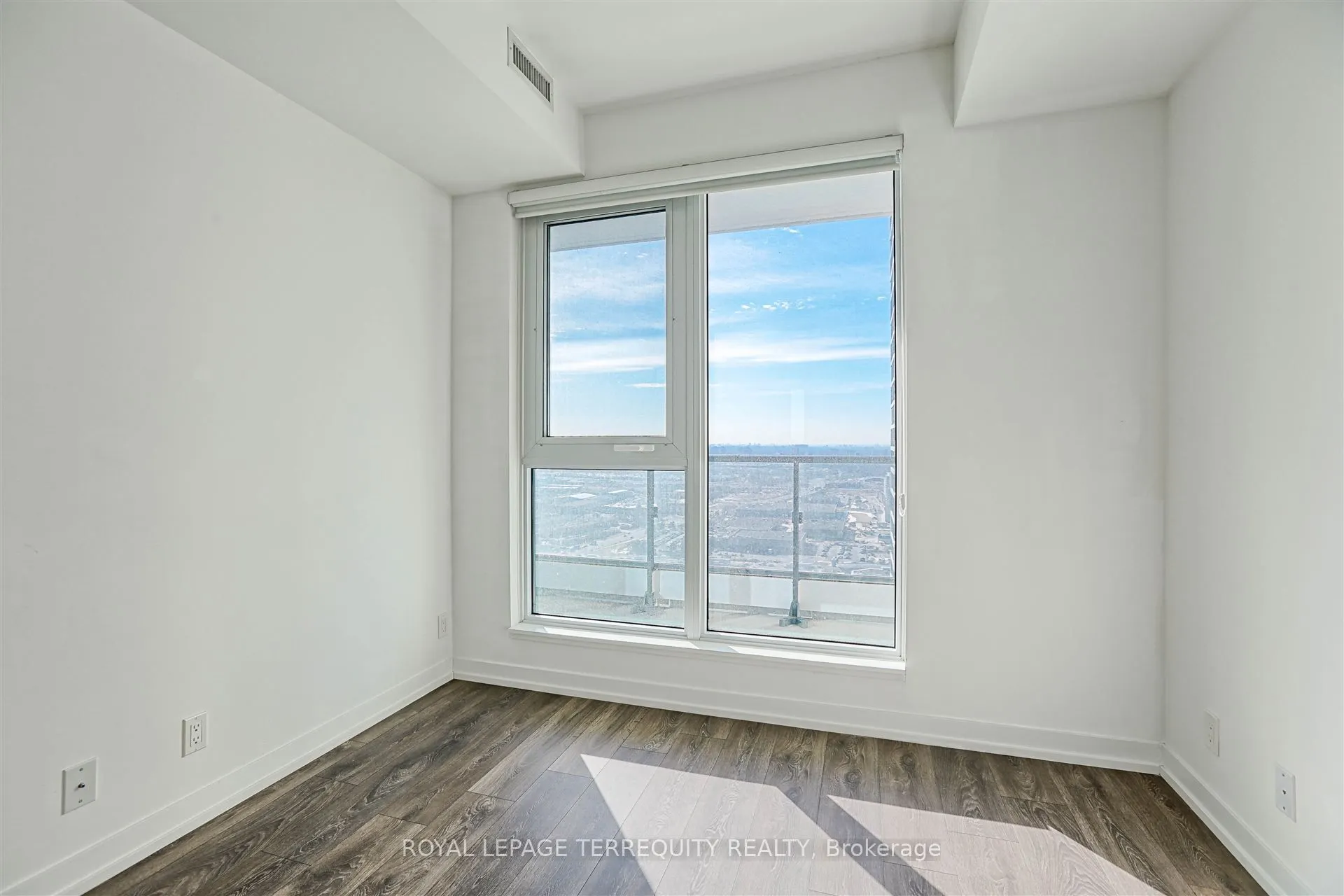 898 Portage Parkway, #3707