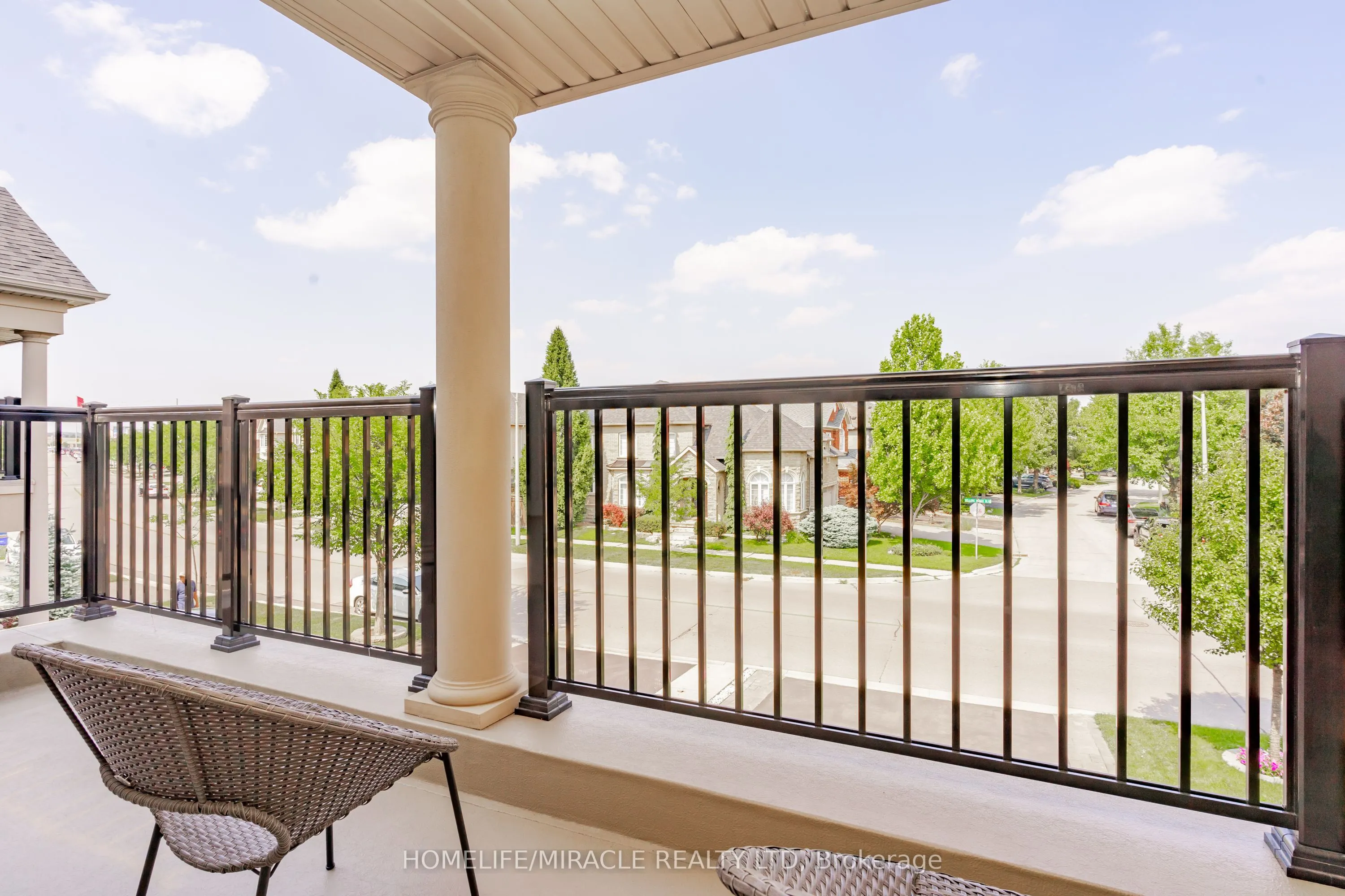 516 Vellore Woods Boulevard