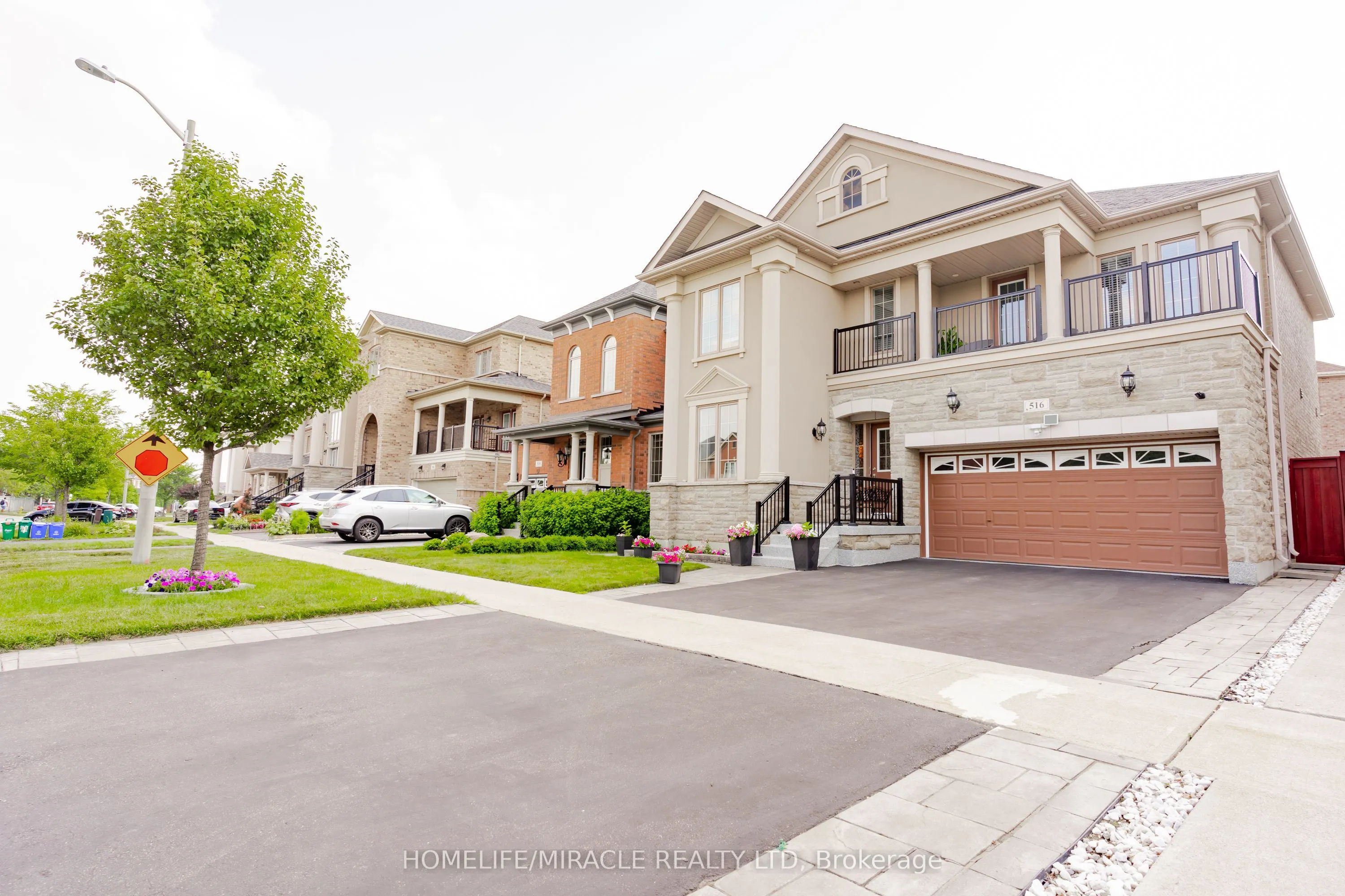 516 Vellore Woods Boulevard