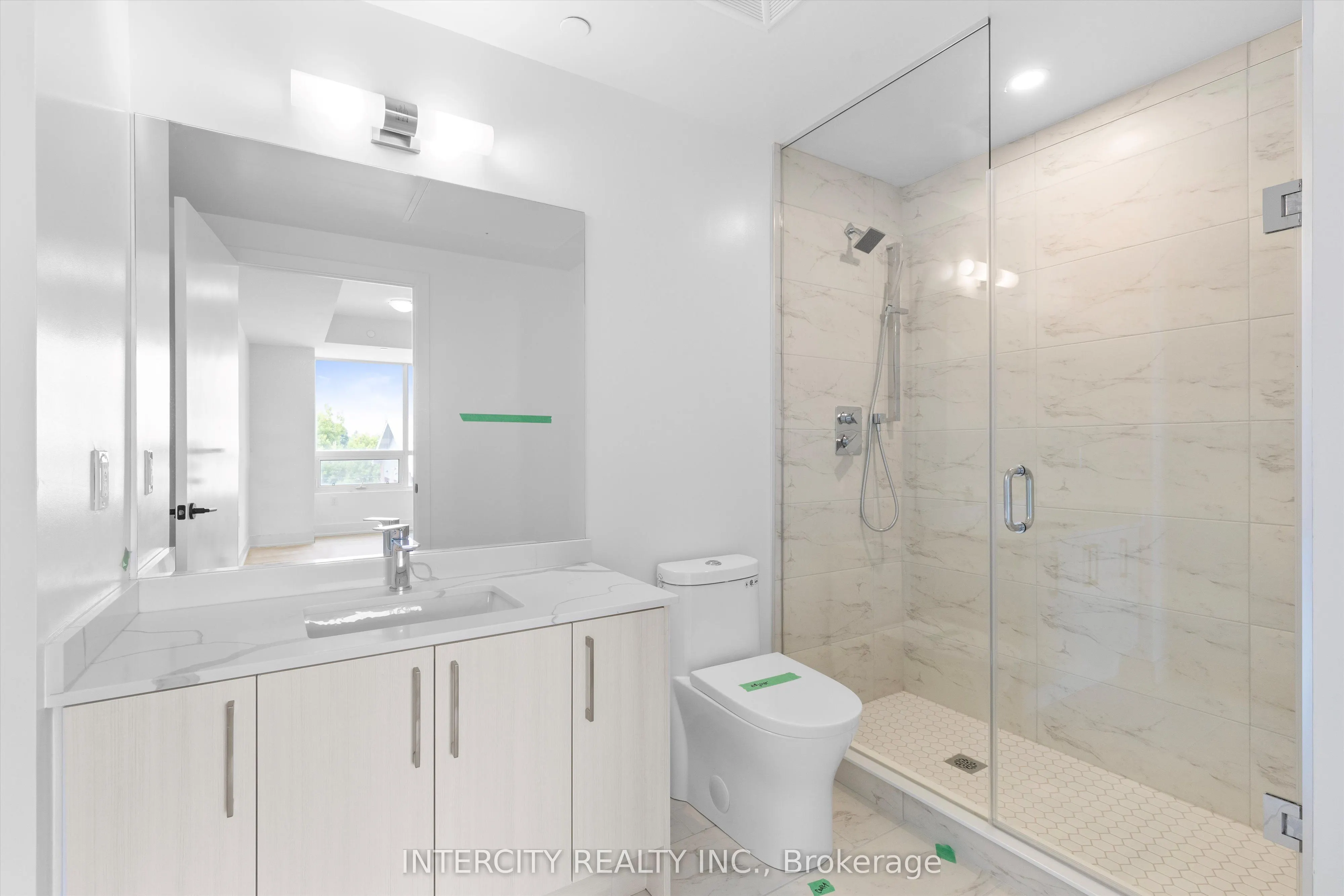 2075 King Road, #247