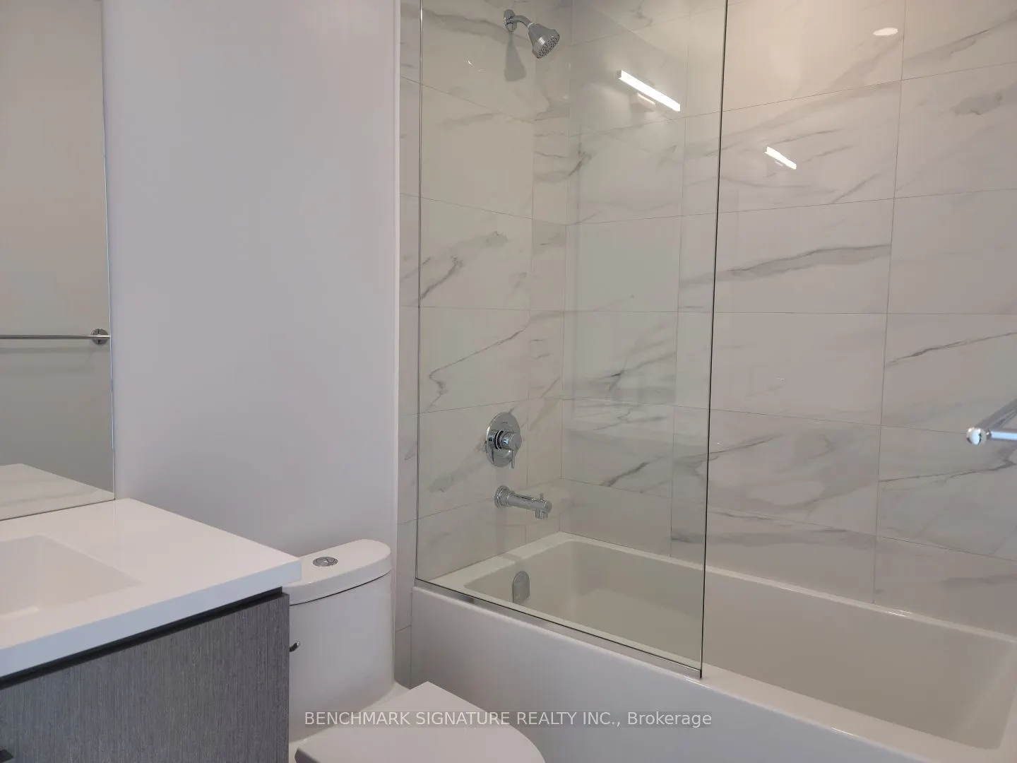 38 Honeycrisp Crescent, #1803