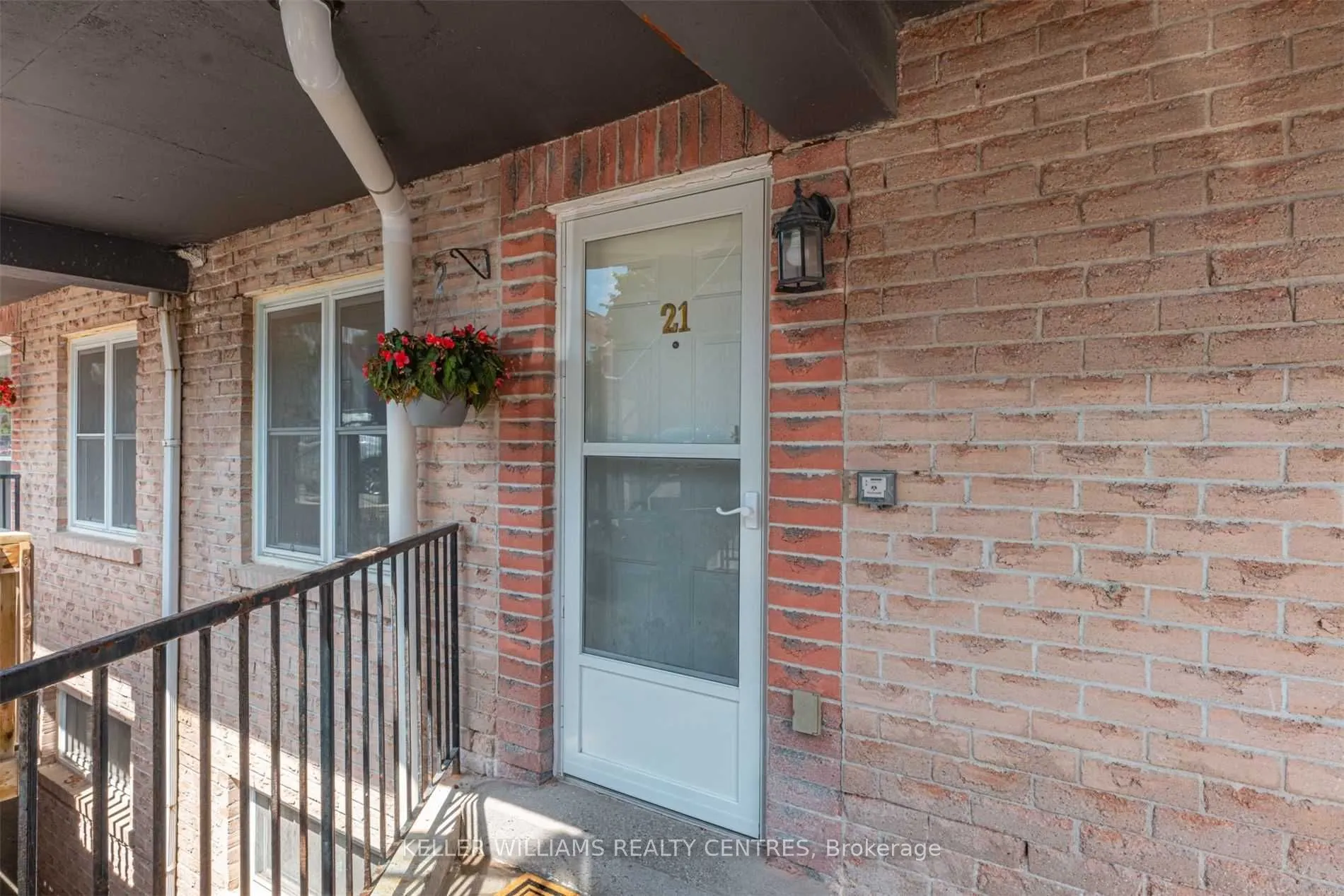 115 Main Street S, #21