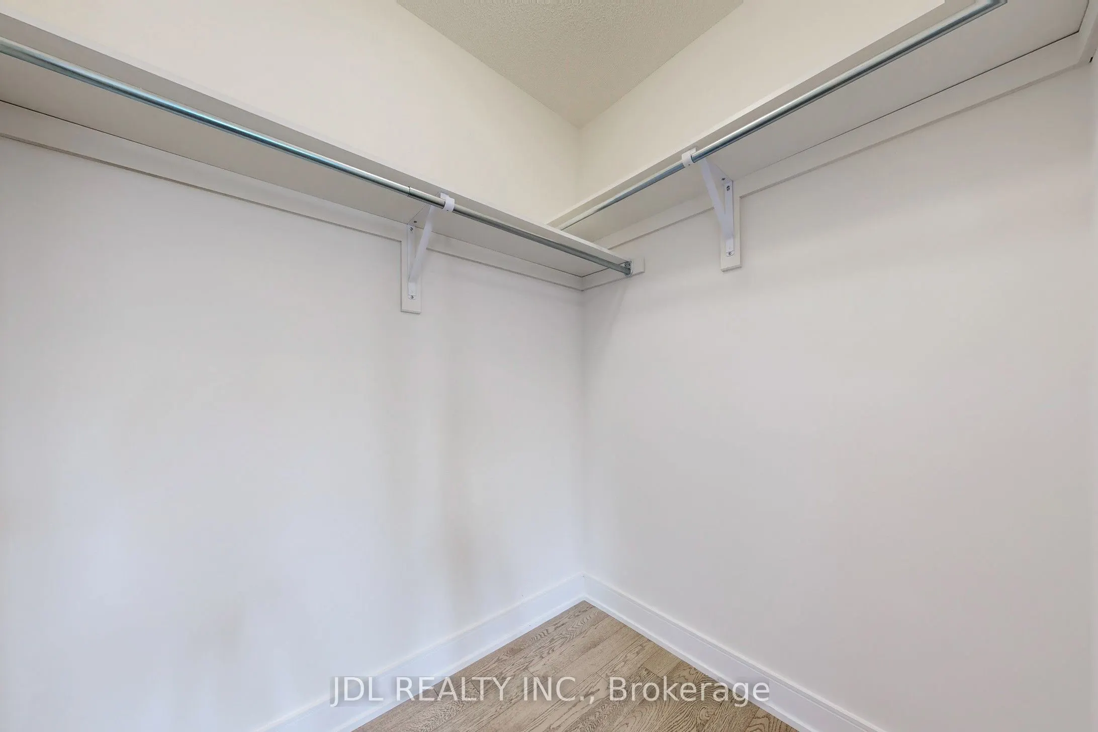 143 Kenneth Rogers Crescent