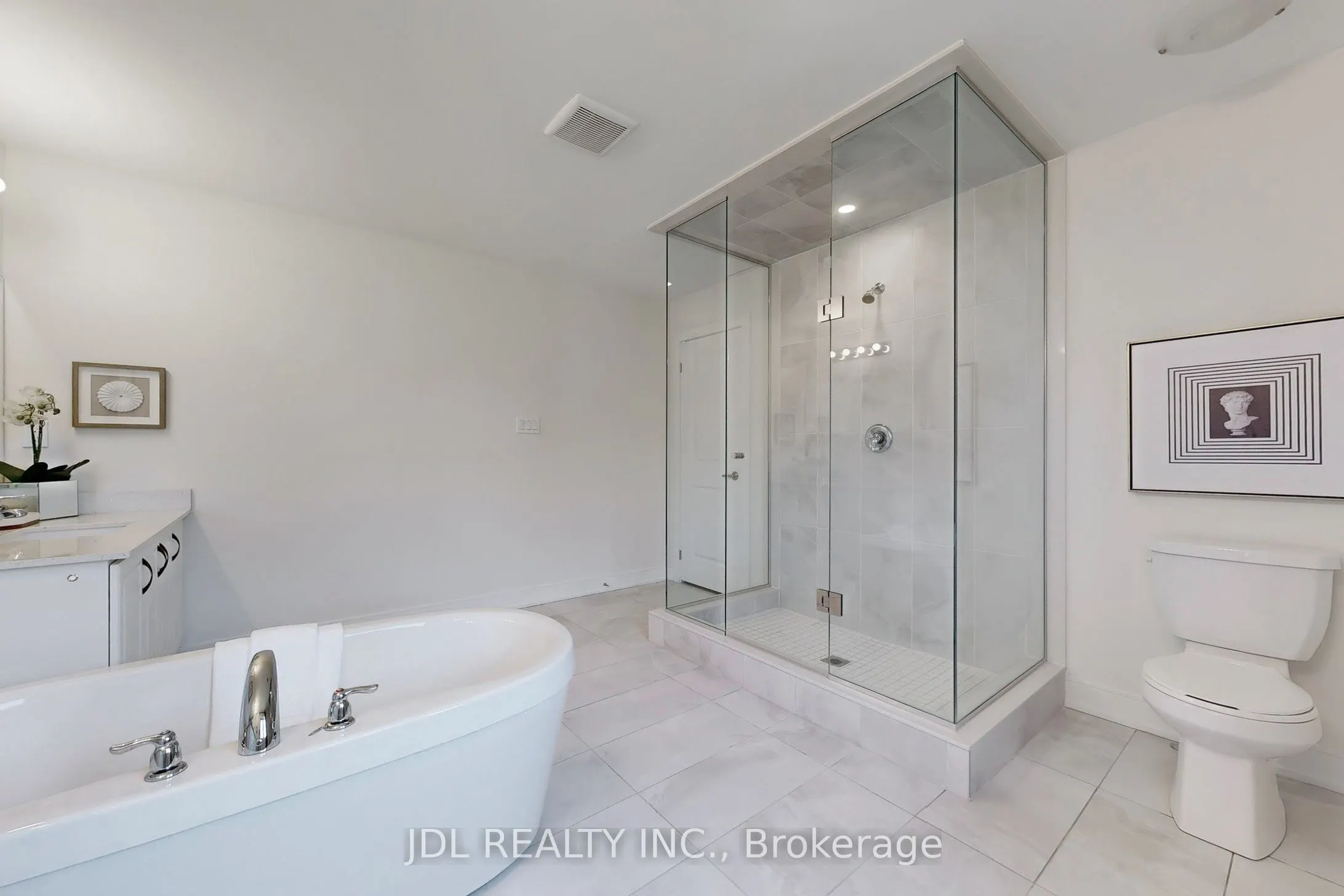143 Kenneth Rogers Crescent