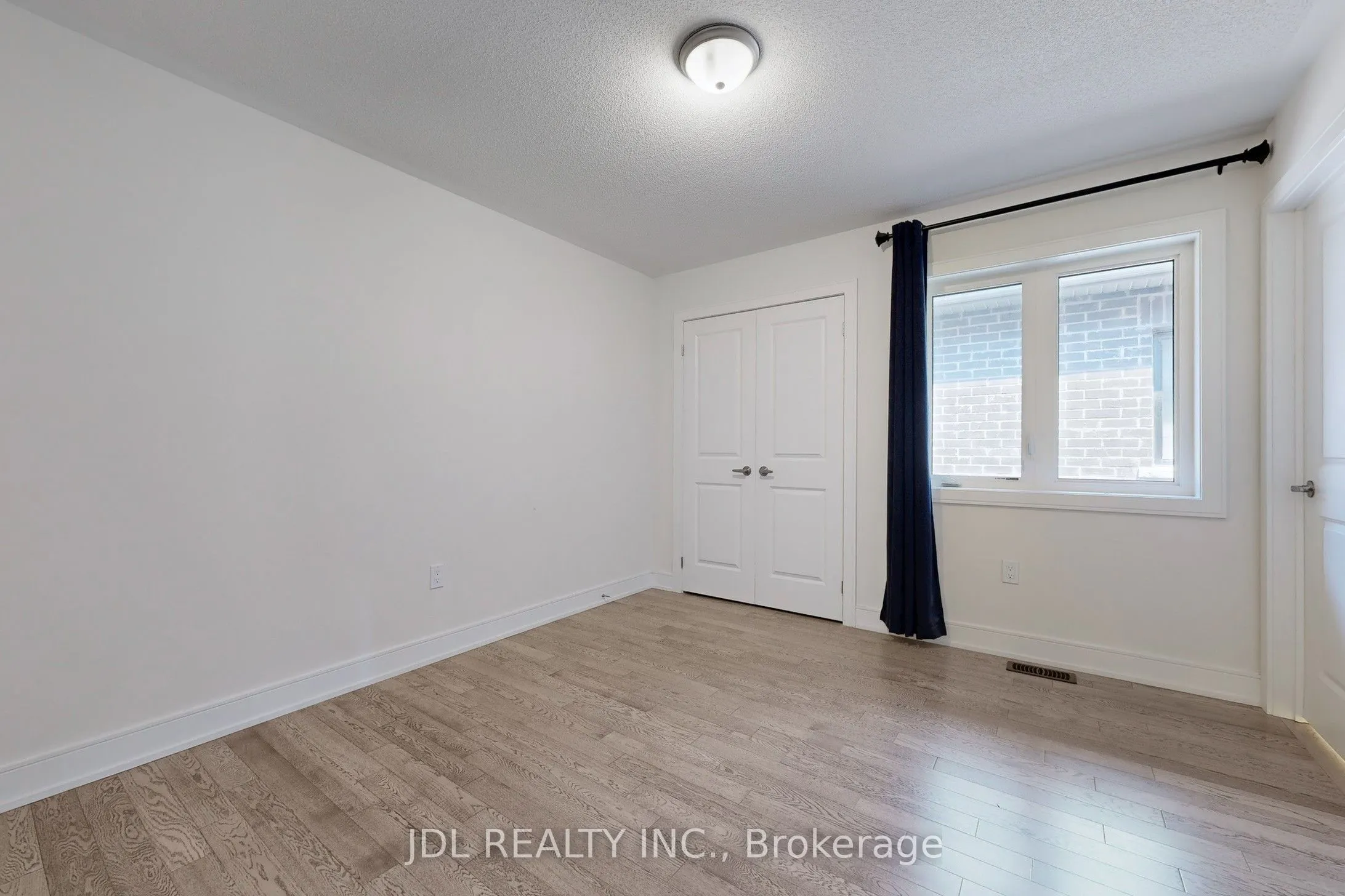 143 Kenneth Rogers Crescent