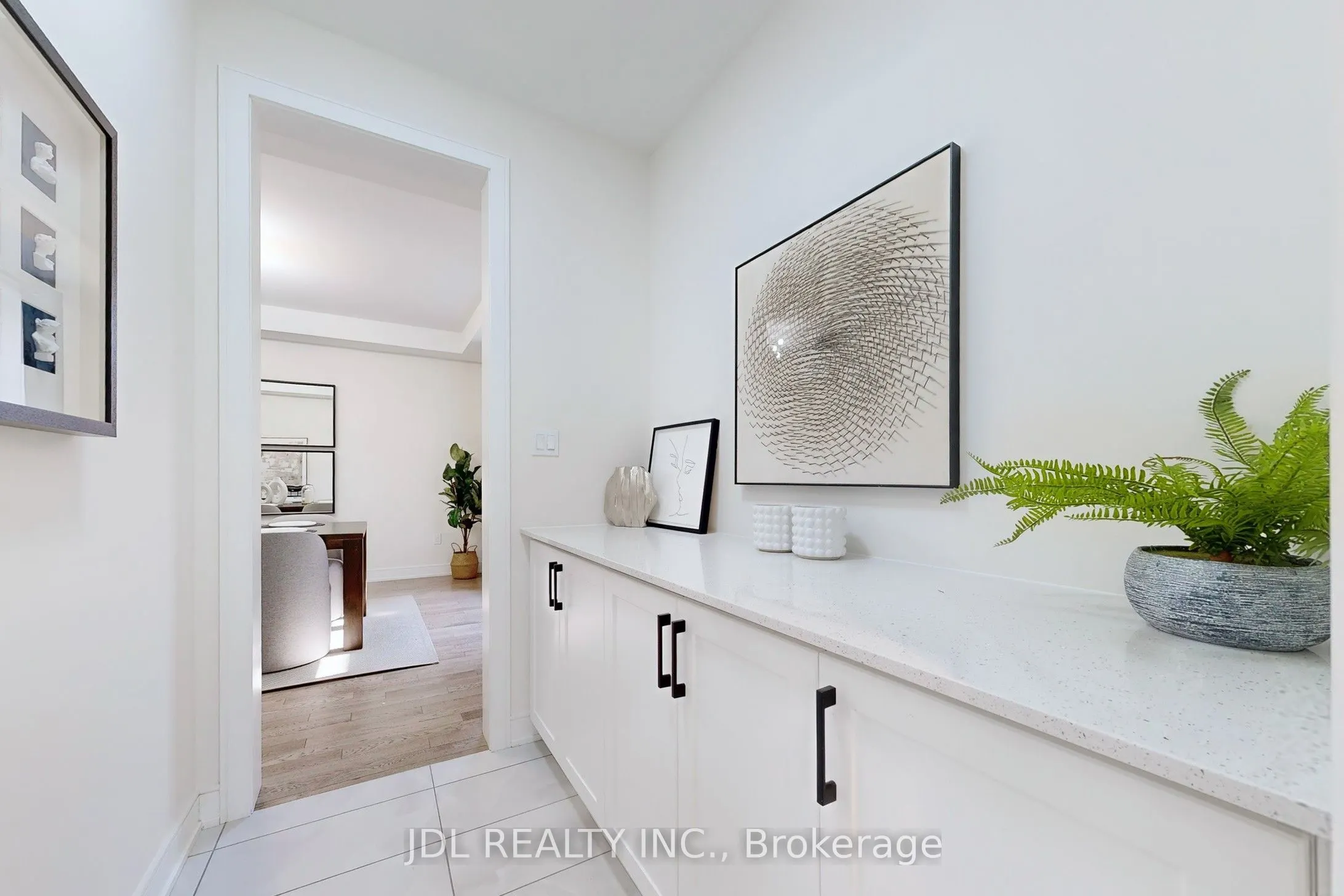 143 Kenneth Rogers Crescent