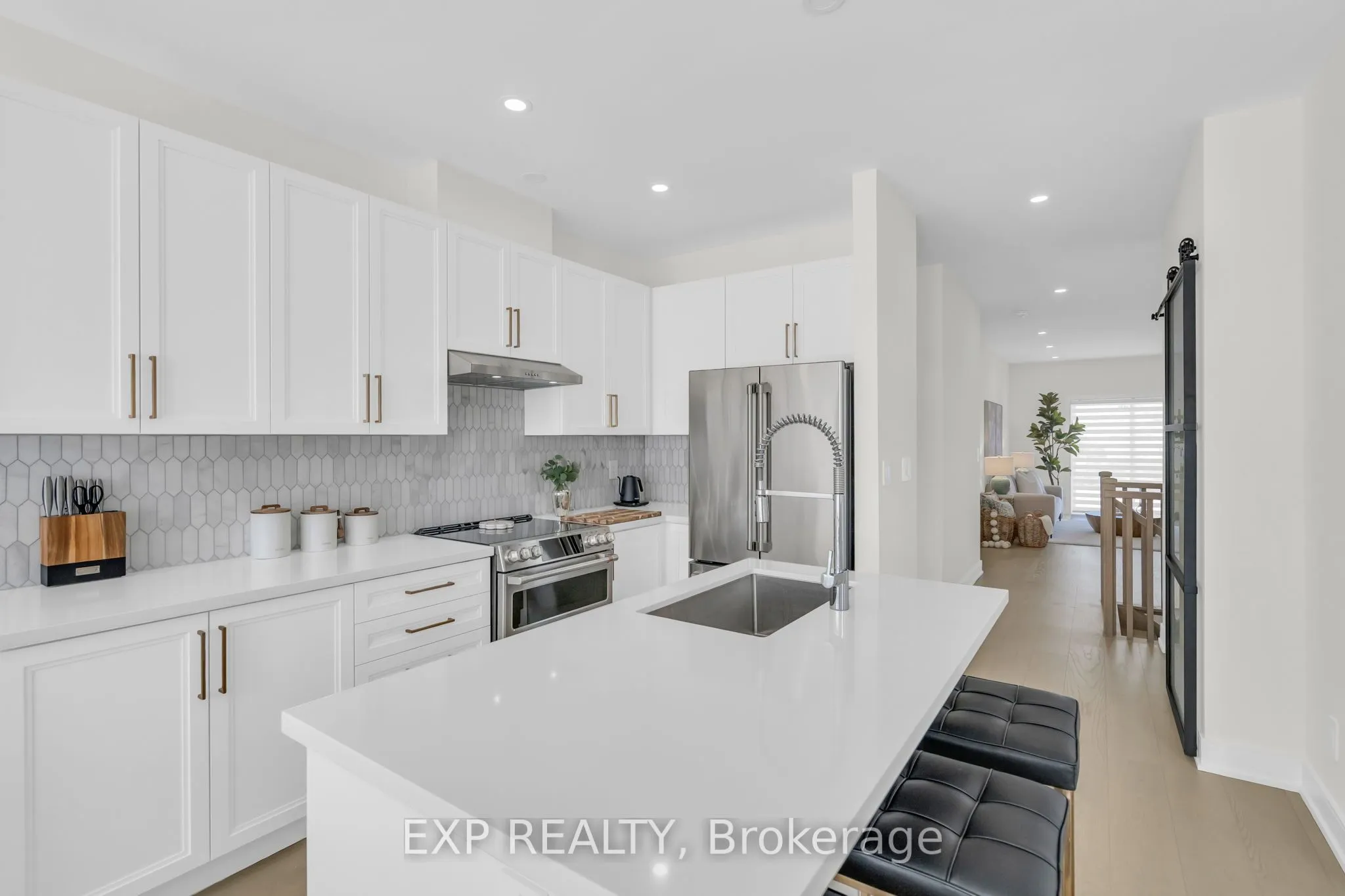 10 Palmira Drive