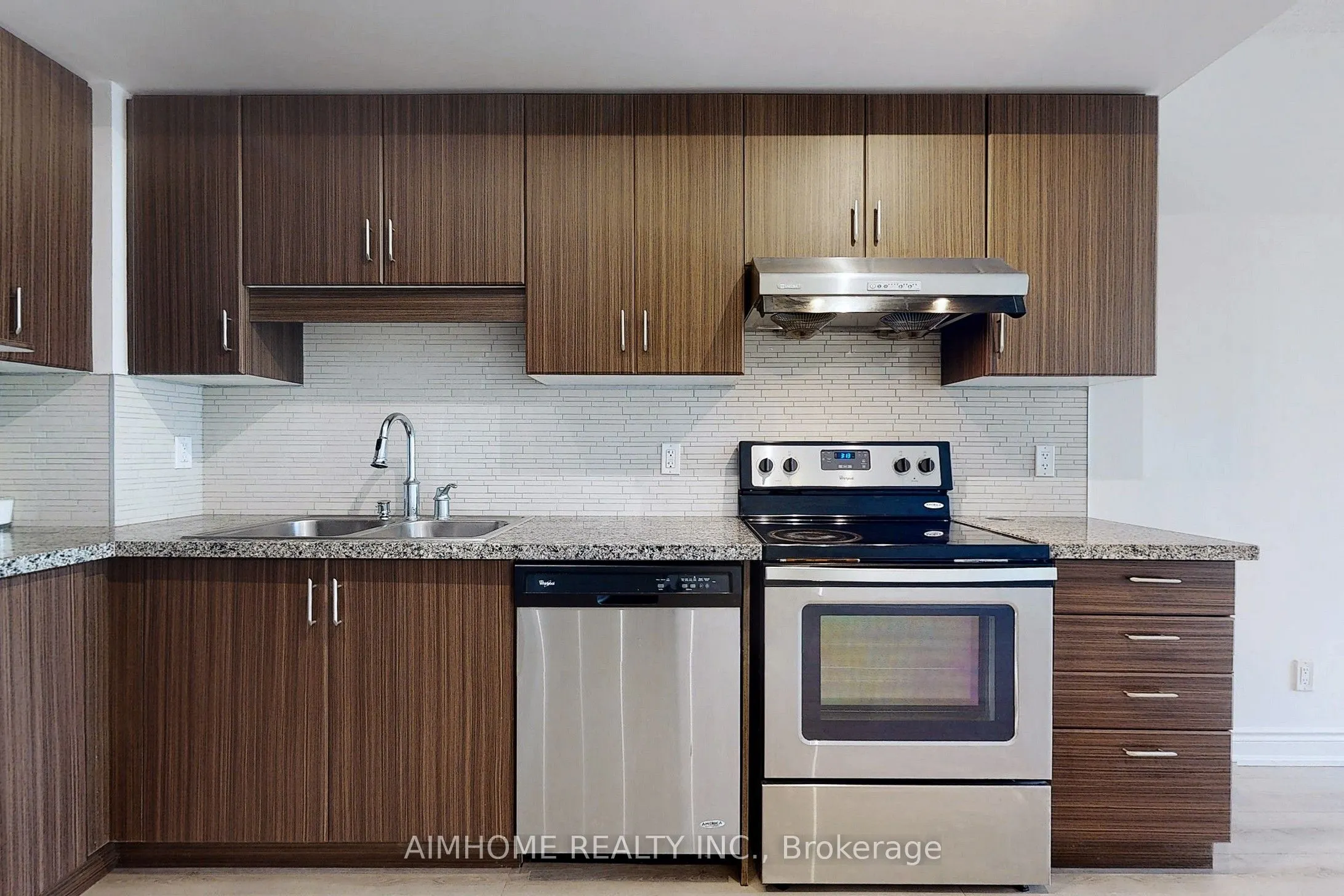 38 Cedarland Drive, #807