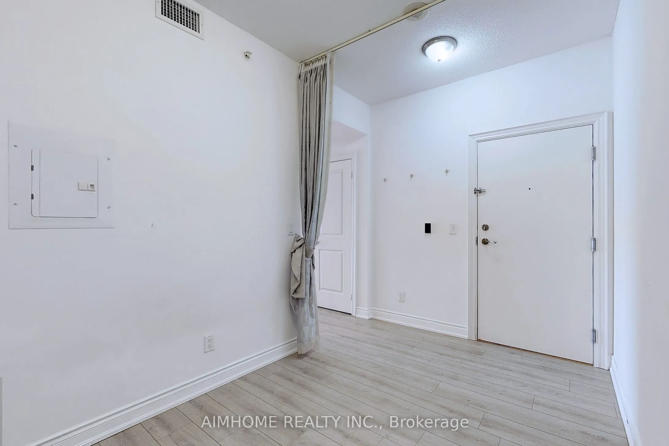 38 Cedarland Drive, #807