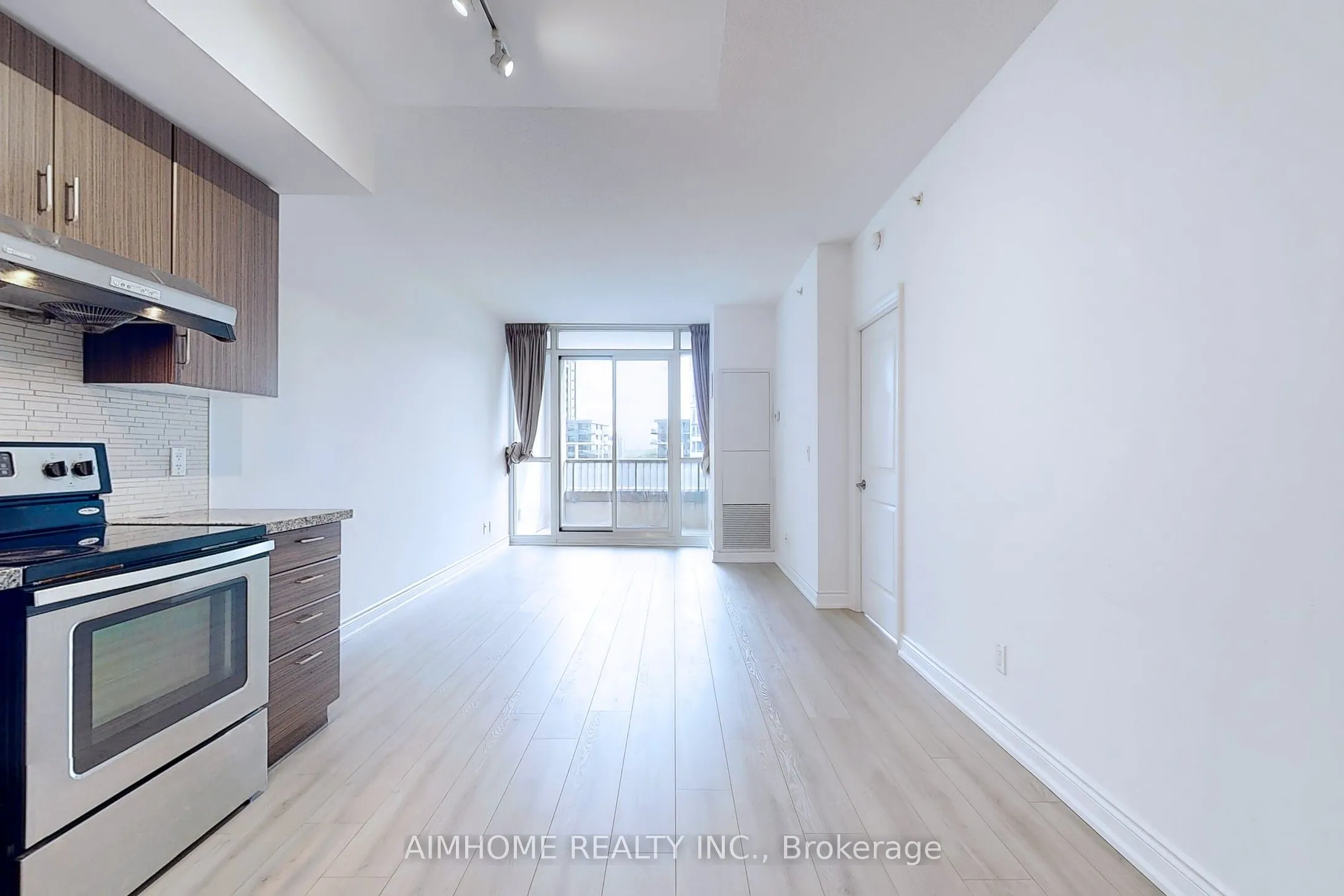 38 Cedarland Drive, #807