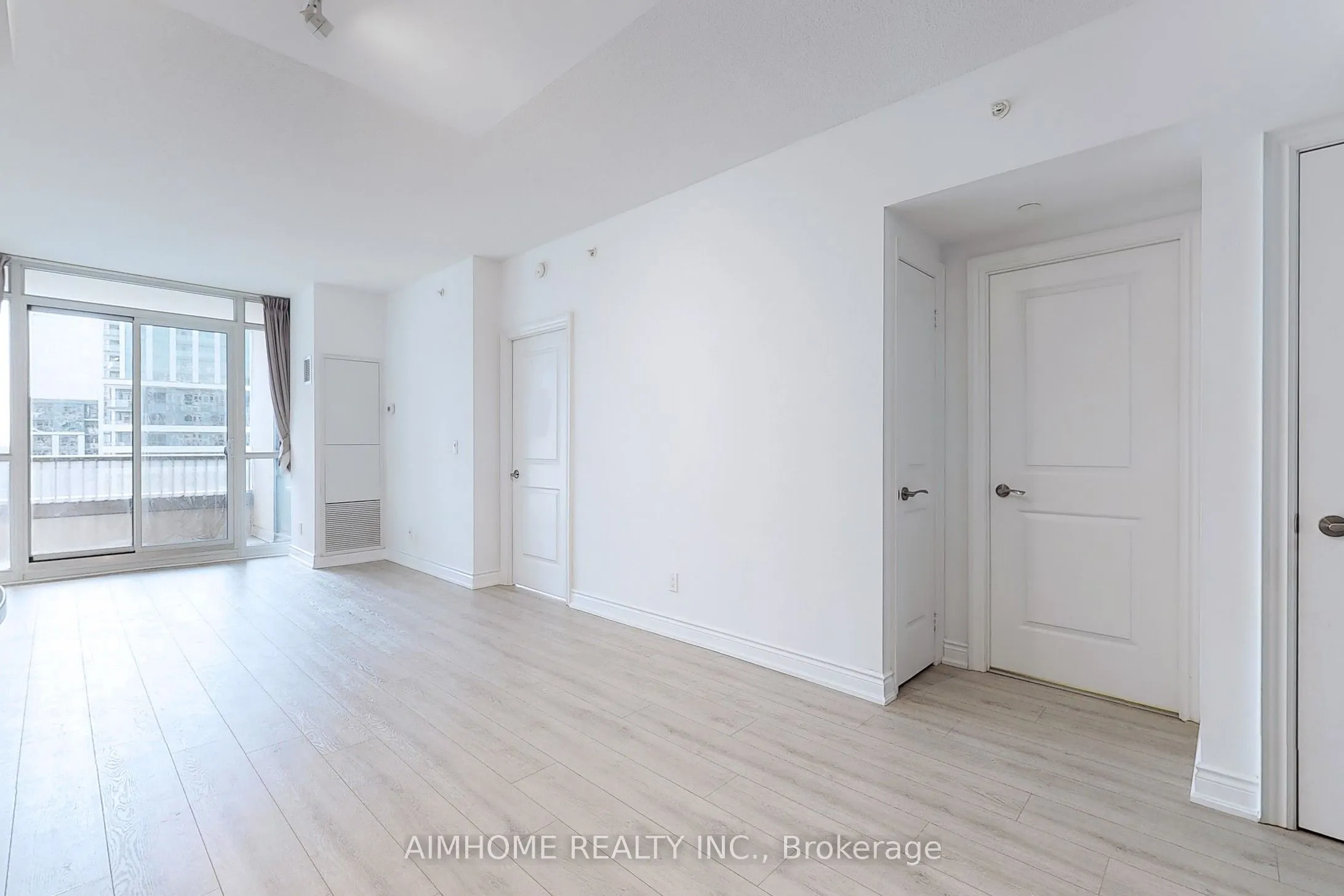 38 Cedarland Drive, #807